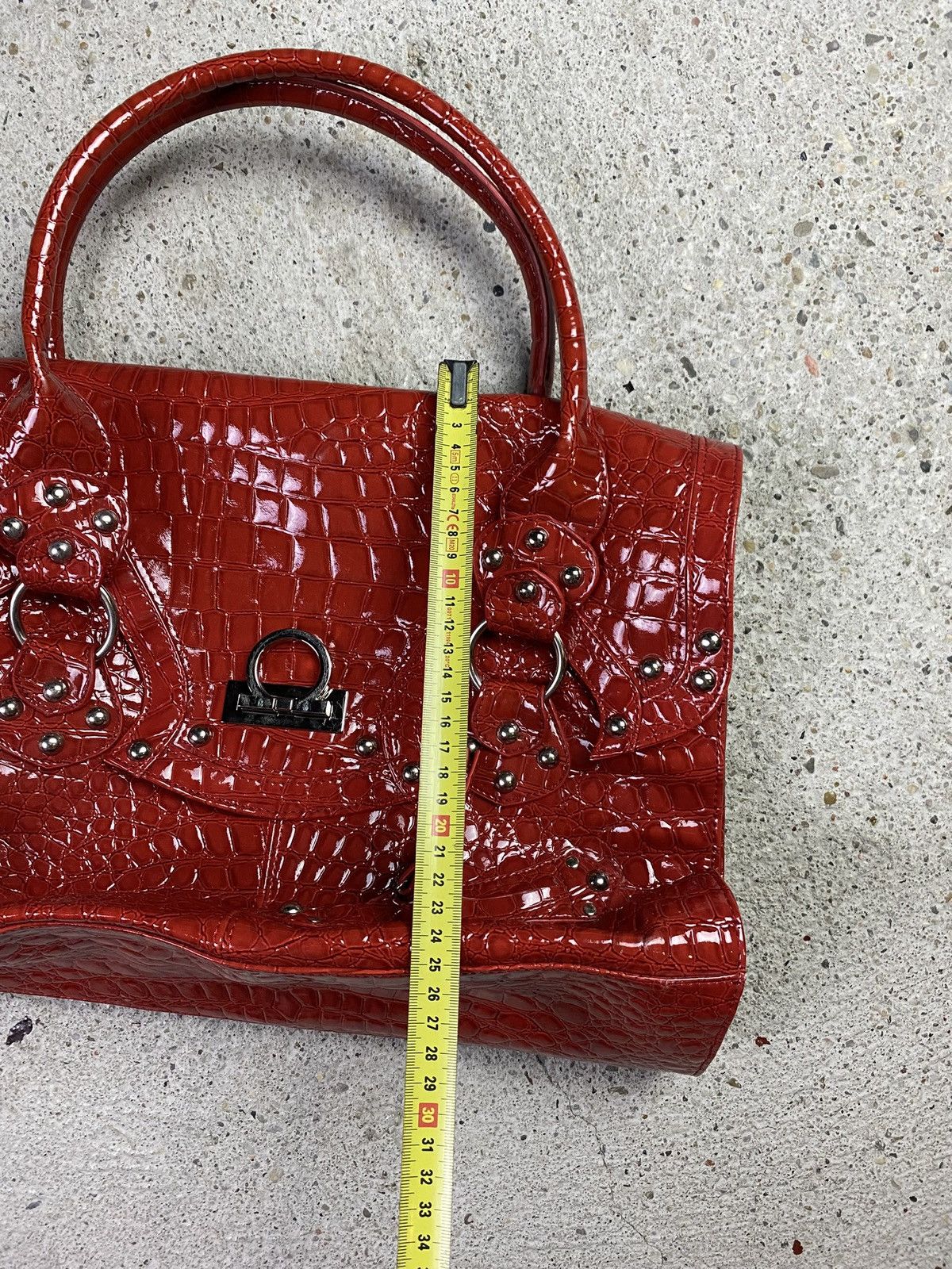 Japanese Brand Vintage hand bag red y2k fashion japan leather Size ONE SIZE - 13 Thumbnail