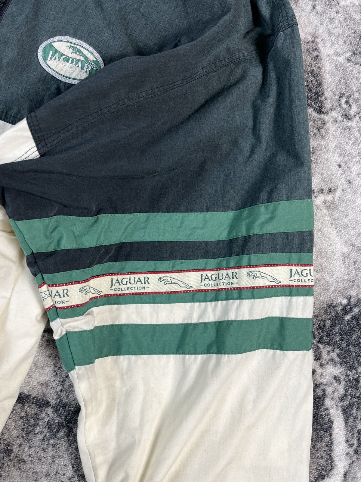Vintage Vintage Jaguar Track Jacket Green White Zip XL Size US XL / EU 56 / 4 - 6 Thumbnail