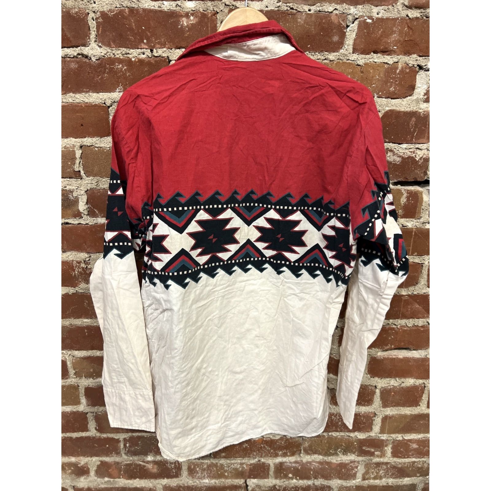 Brooks VINTAGE Brooks & Dunn Shirt Mens 17 x 35 Western Red White Pearl Snap T28 Geometric Long Sleeve Button-Up 17 Red Mens Size US XL / EU 56 / 4 - 4 Thumbnail