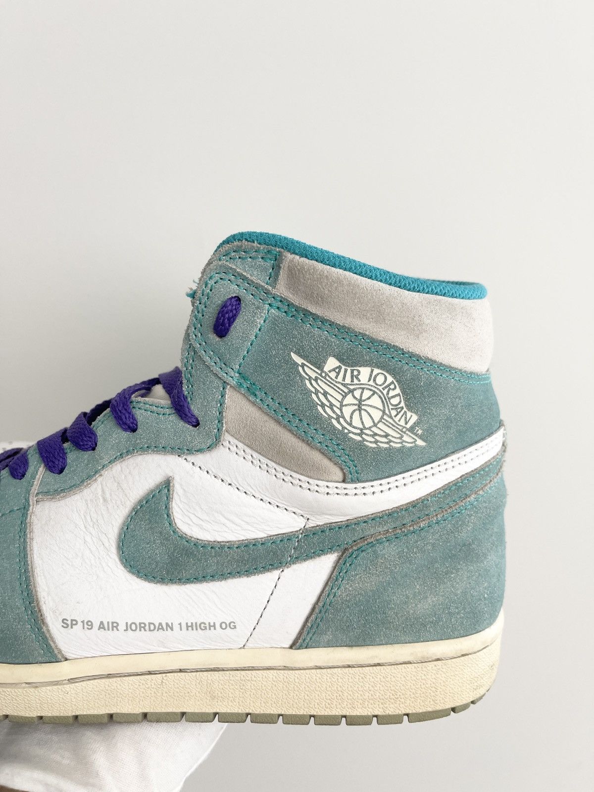 Jordan Brand STEAL! 2019 Air Jordan 1 Turbo Green - size 10.5 Size US 10.5 / EU 43-44 - 6 Thumbnail