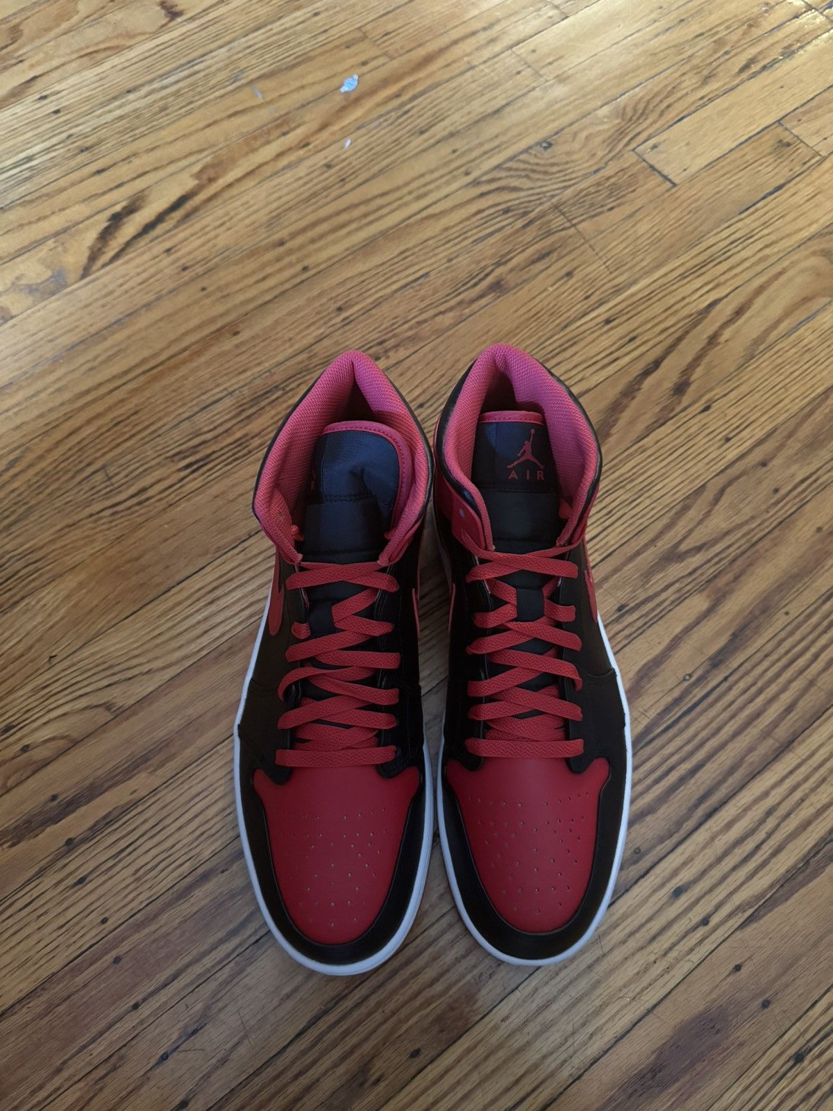 Jordan Brand Jordan 1 Mid Chicago Toe Size US 12 / EU 45 - 1 Thumbnail