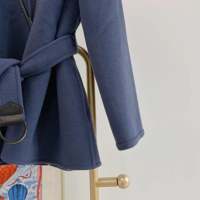 Louis Vuitton LOUIS VUITTON Blue print wool coat with blue lining jacket Size XS / US 0-2 / IT 36-38 - 4 Thumbnail