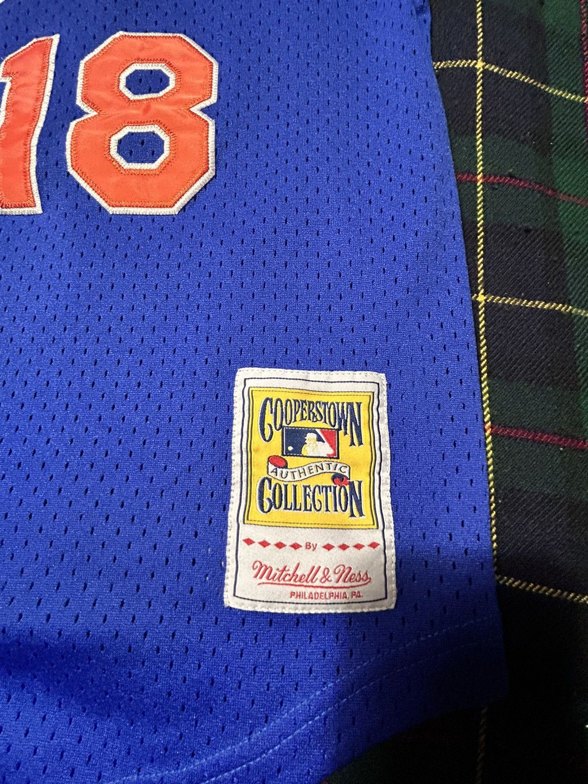 Mitchell & Ness 1986 New York Mets Darryl Strawberry BP Jersey Size US M / EU 48-50 / 2 - 2 Thumbnail
