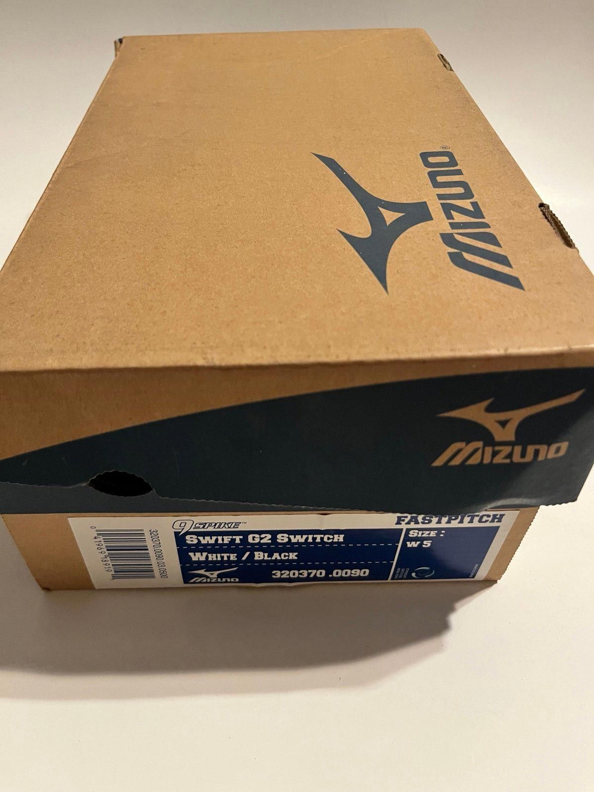 Nike NEW Mizuno SWIFT G2 SWITCH Softball Cleats SZ W5 Women’s Size ONE SIZE - 7 Thumbnail