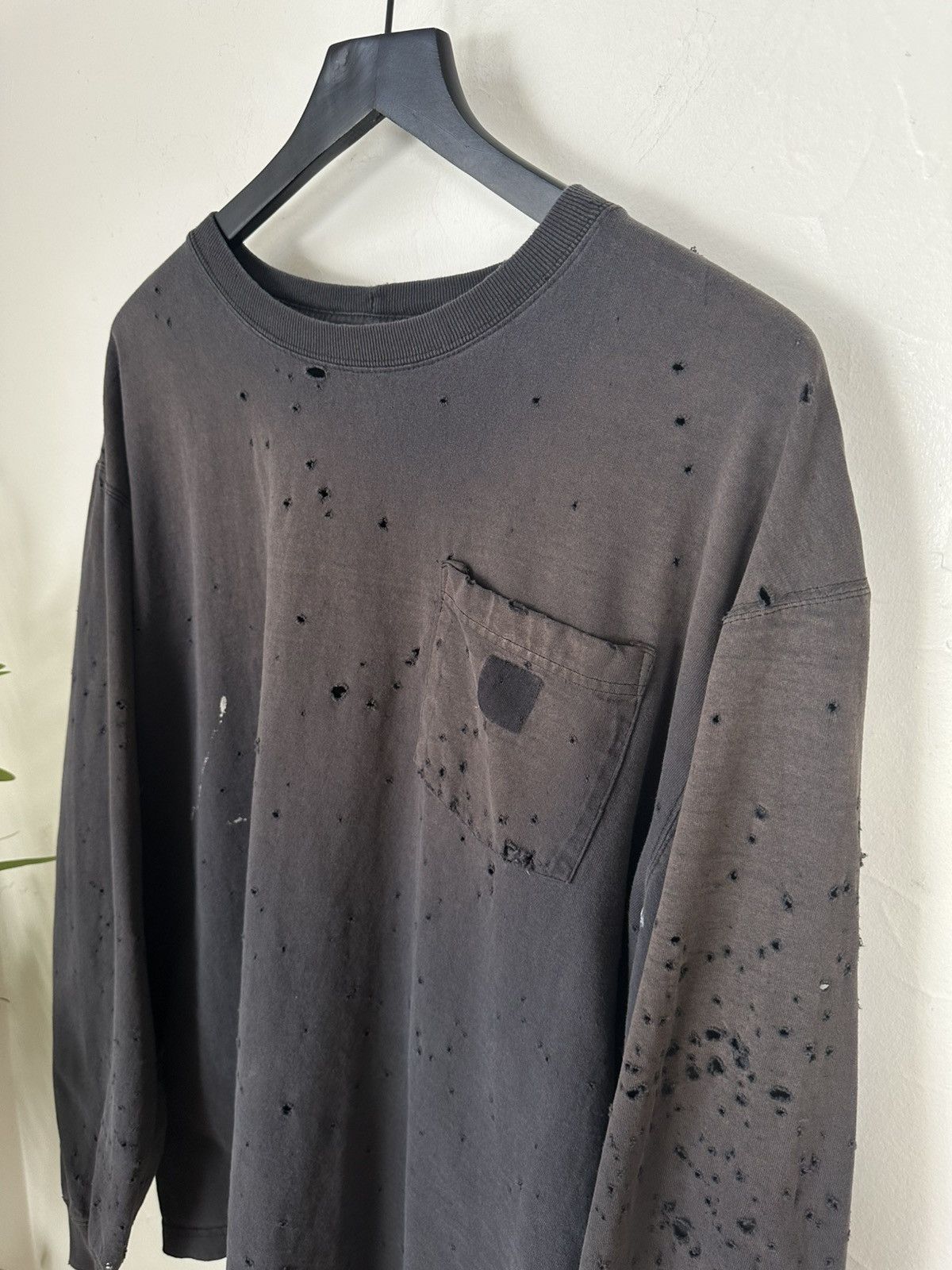 Carhartt (XL) BLASTED OUT THRASHED Carhartt Longsleeve Tee Size US XL / EU 56 / 4 - 5 Thumbnail