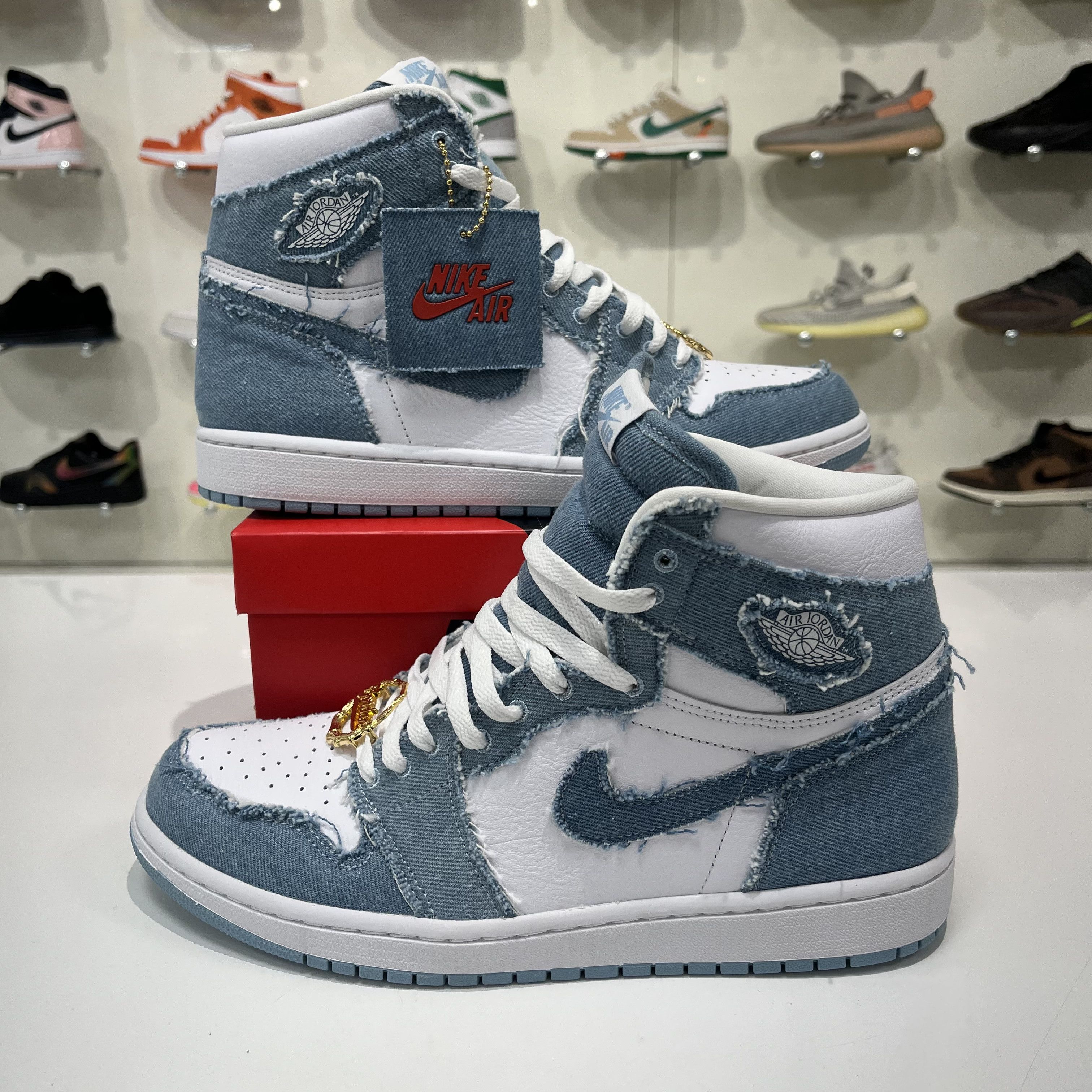 Nike Air Jordan 1 High OG Denim (W) Size US 8.5 / IT 38.5 - 1 Thumbnail