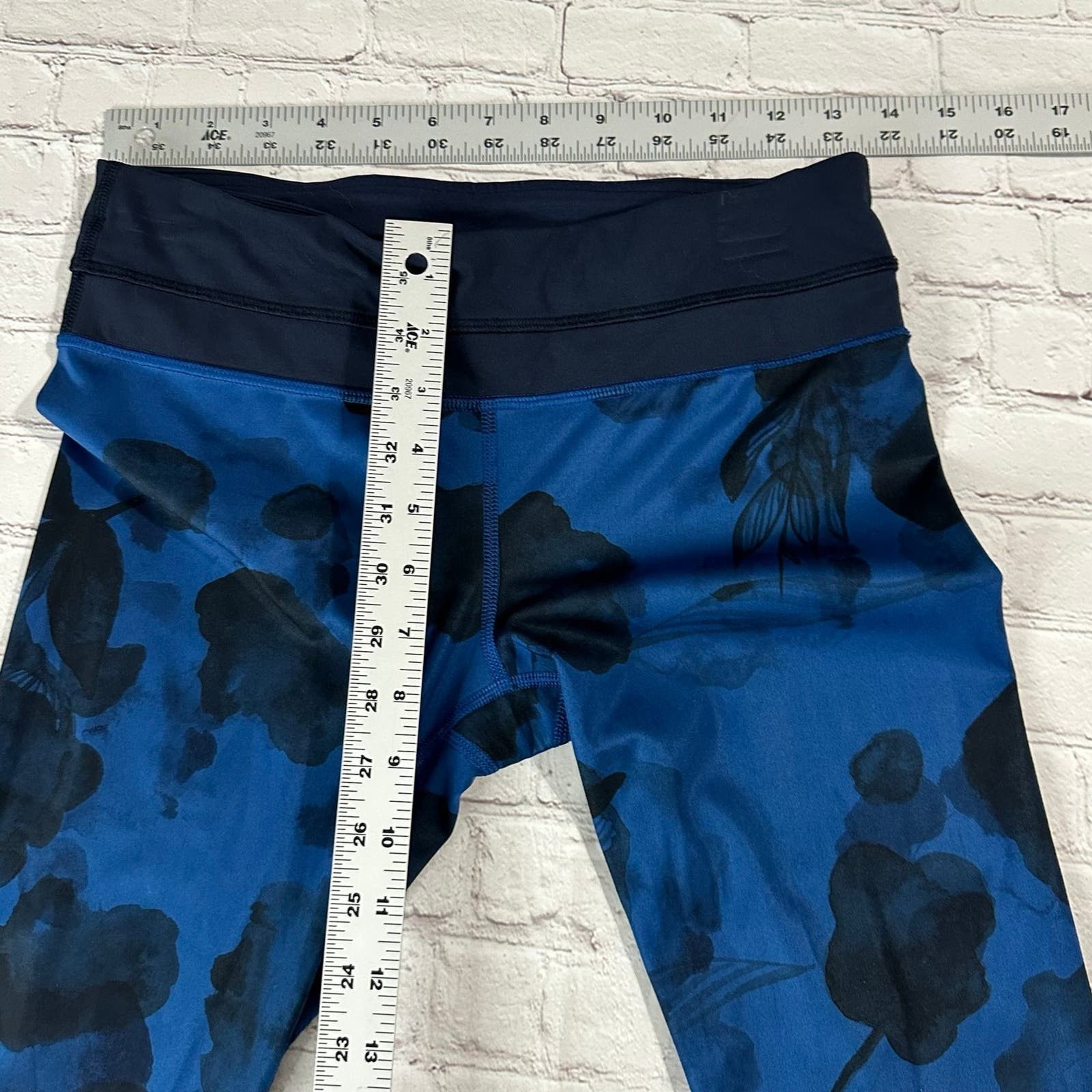Lululemon lululemon leggings size 6 Size 28" / US 6 / IT 42 - 9 Thumbnail