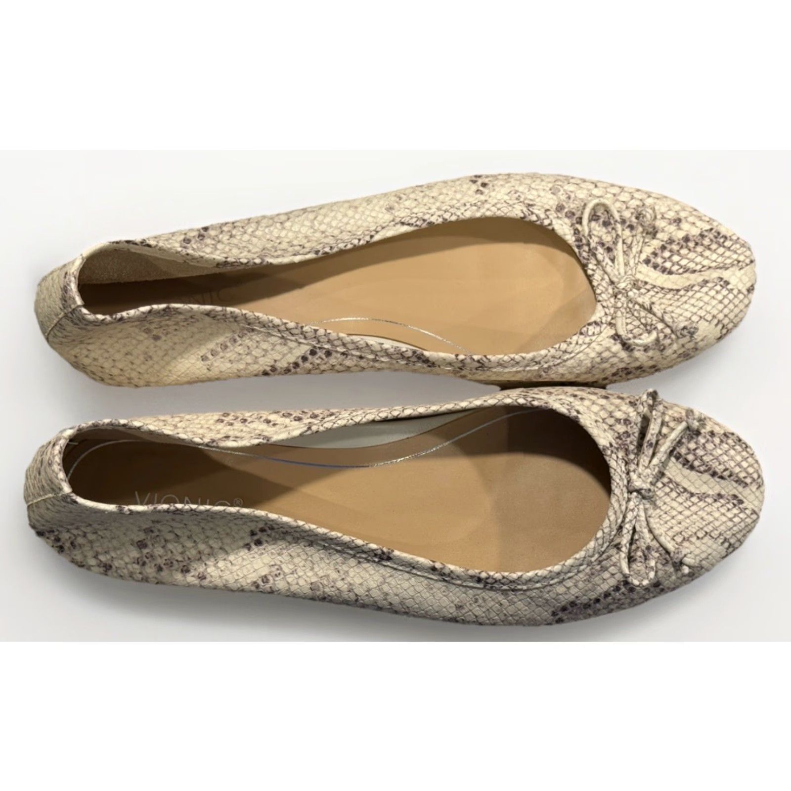 Vionic Vionic Flats Women Size 11 Ivory Leather Snake Embossed Ballet Shoes New Without Box Size US 9 / IT 39 - 3 Thumbnail