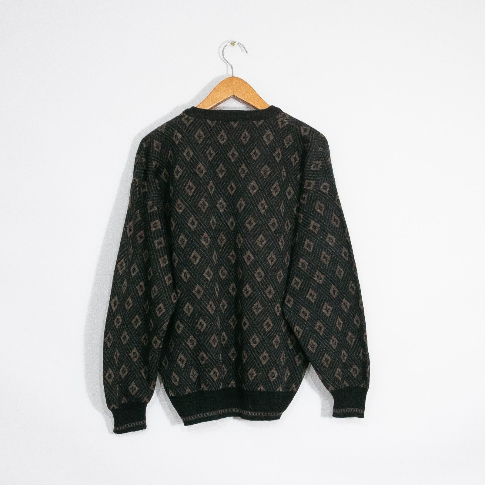 Vintage Vintage Ottimo Diamond Pattern Italian Wool Sweater Large Size US L / EU 52-54 / 3 - 5 Thumbnail