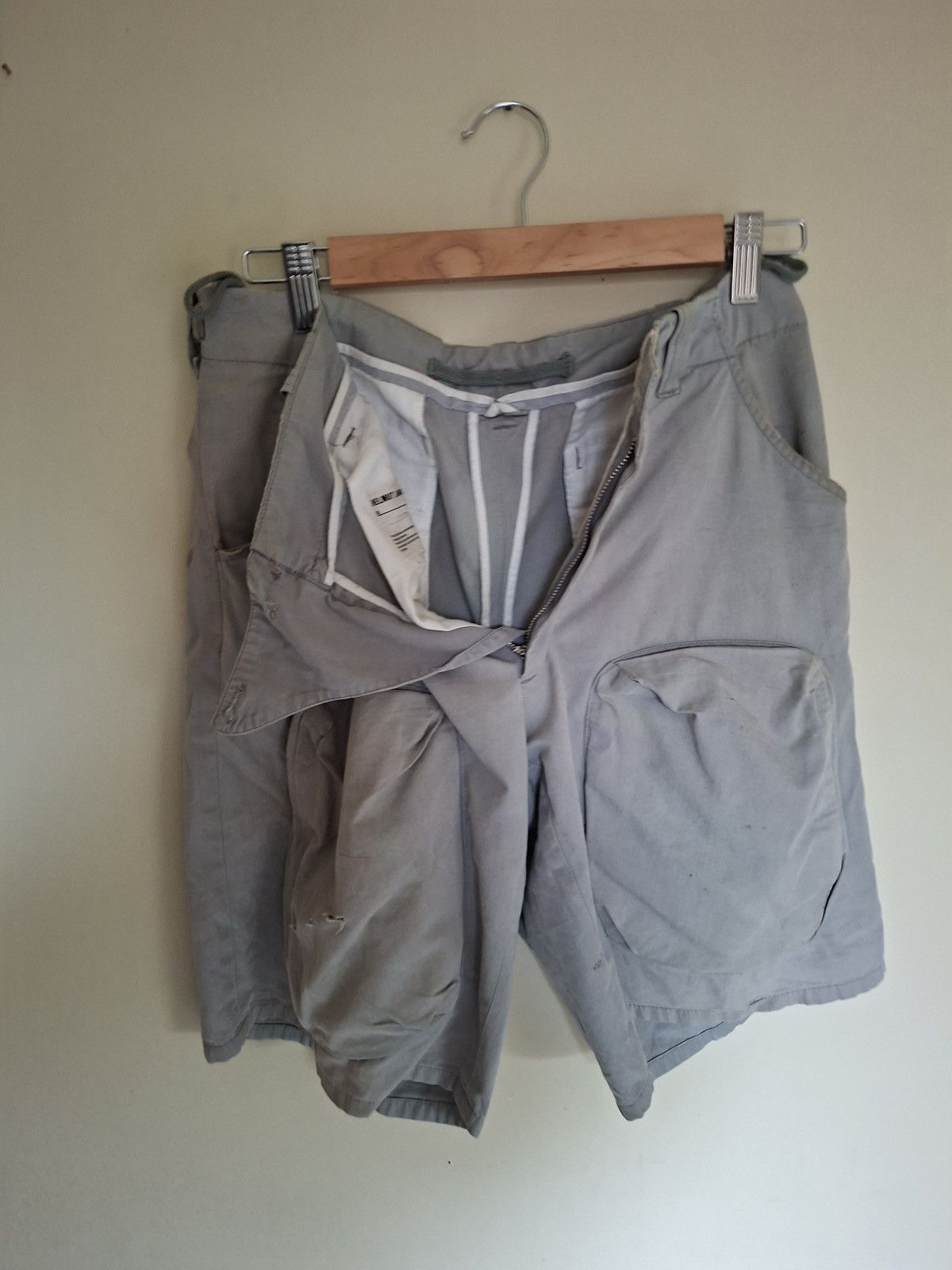 Helmut Lang AW1999 Astro Shorts Size US 34 / EU 50 - 4 Thumbnail