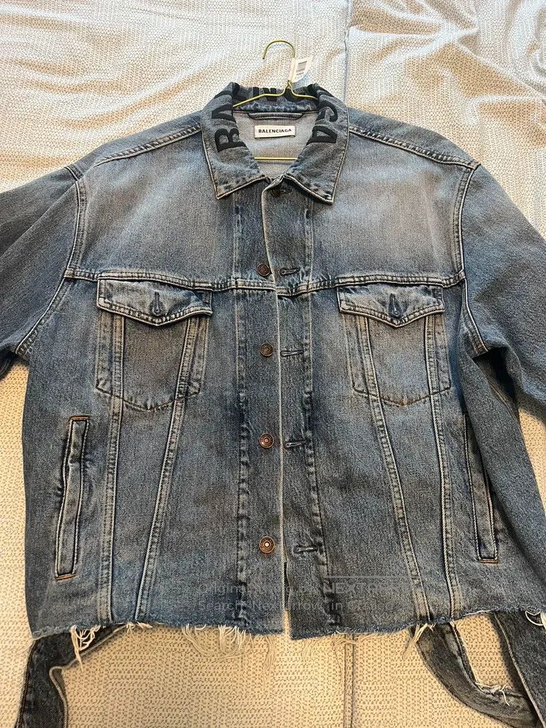 Balenciaga Balenciaga size 36 Women's Denim Jacket Size XS / US 0-2 / IT 36-38 - 4 Thumbnail