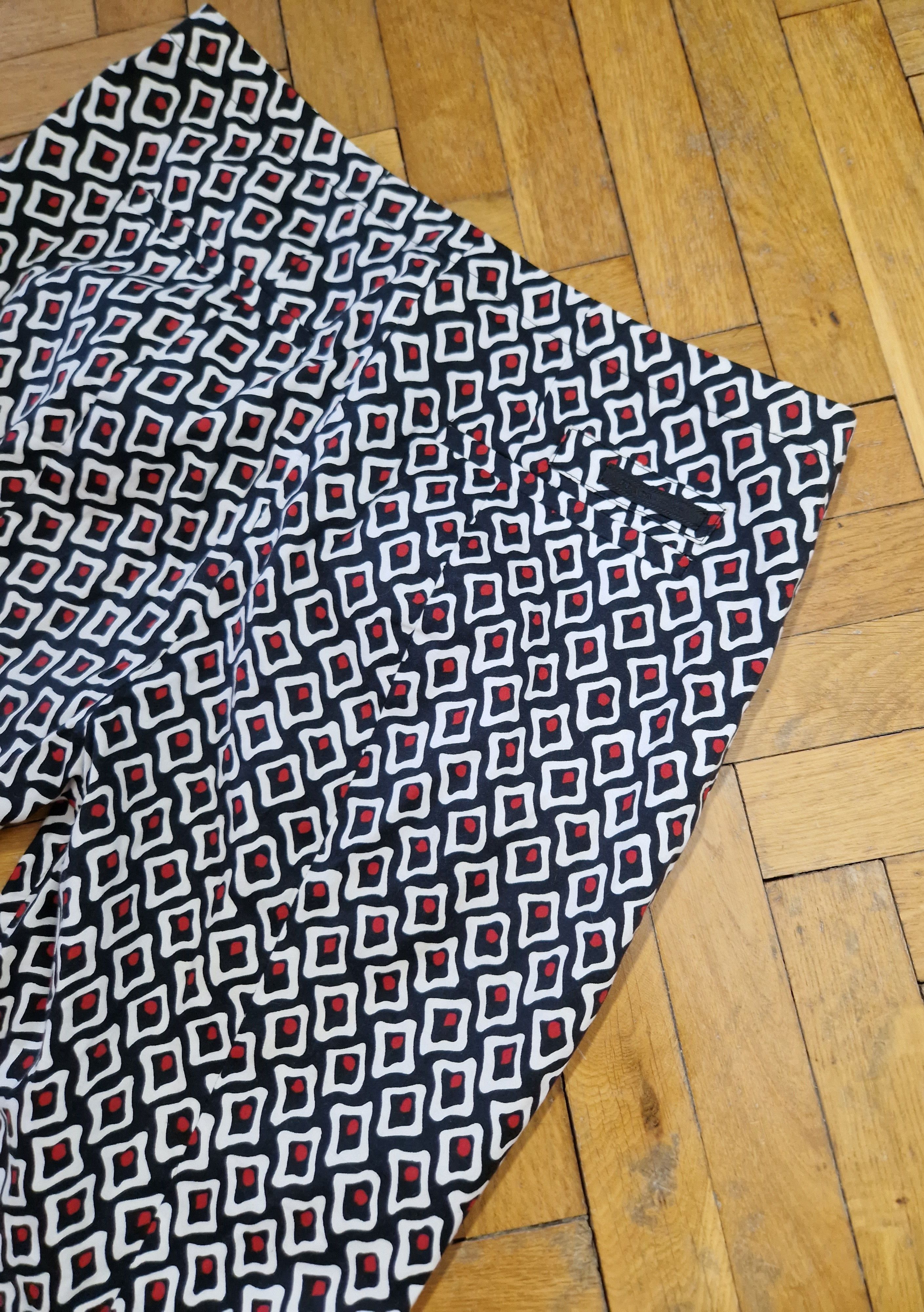 Prada Prada silk pants Size 28" / US 6 / IT 42 - 2 Thumbnail