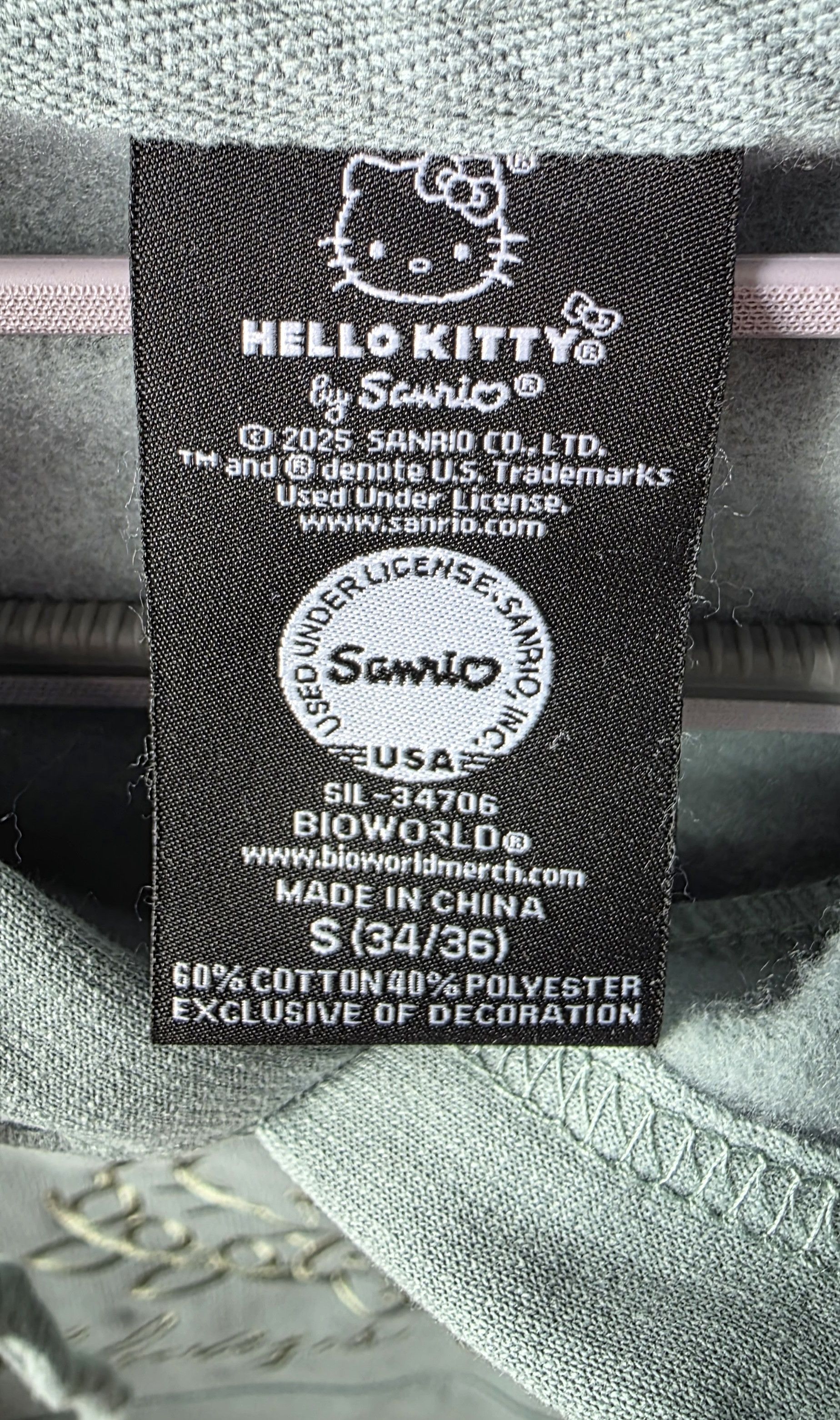 Unknown London NWT Hello Kitty Sanrio Bioworld Green Always Kind Hoodie S Size US S / EU 44-46 / 1 - 4 Thumbnail