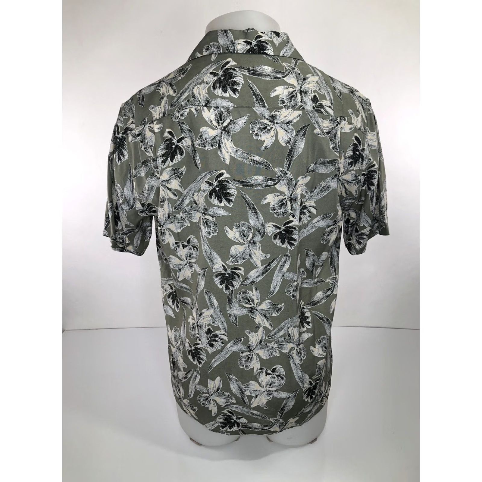 The Kooples THE KOOPLES Floral JAPANESE CLOTH Hawaiian Aloha Island Mens S Shirt EXC Size US S / EU 44-46 / 1 - 4 Thumbnail
