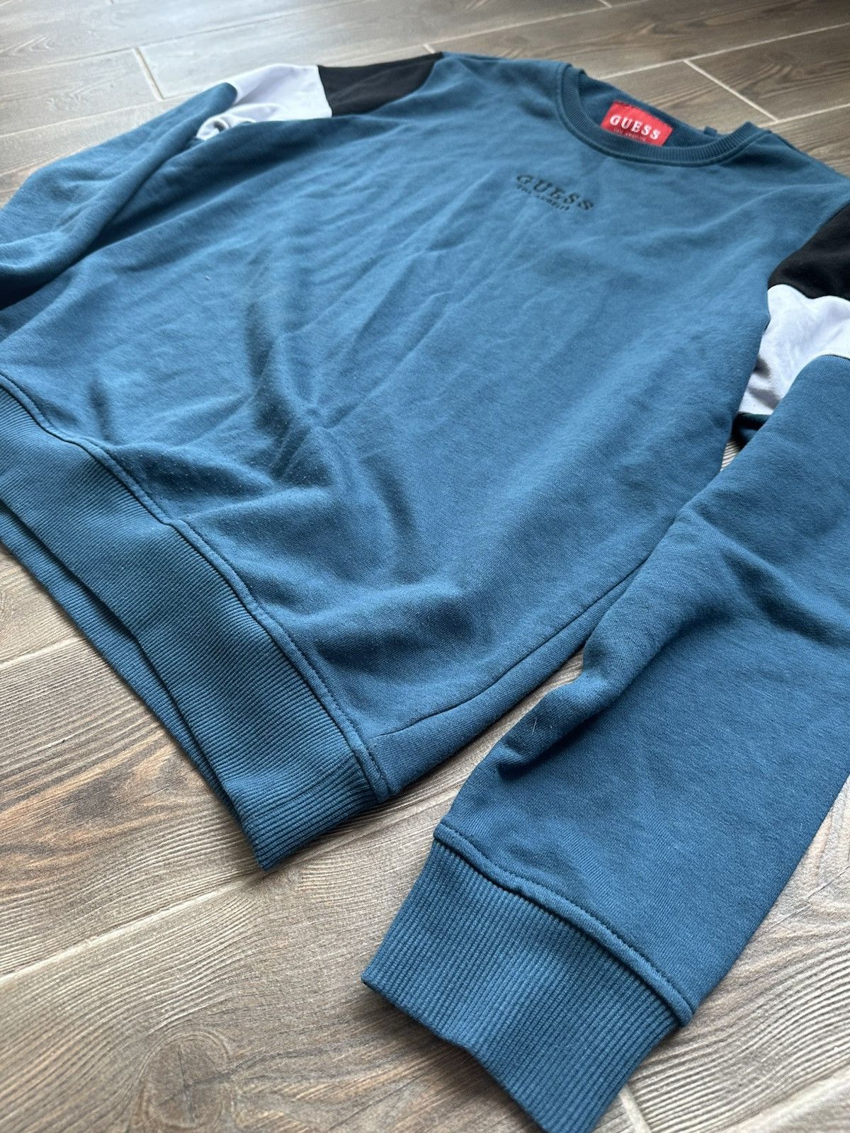 Guess GUESS Sweatshirt Vintage Size US L / EU 52-54 / 3 - 4 Thumbnail