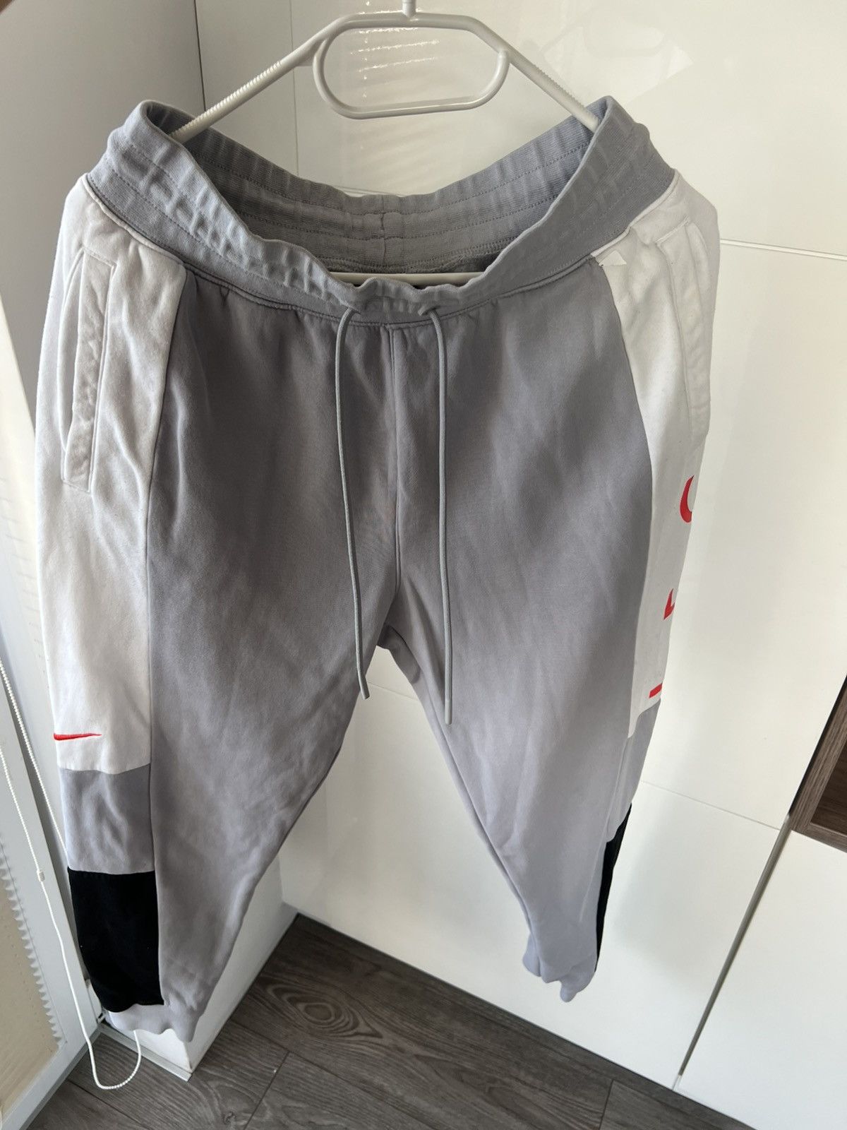 Nike Nike X LFC Liverpool Football Club Big Logo Drill Joggers Size US 32 / EU 48 - 6 Thumbnail