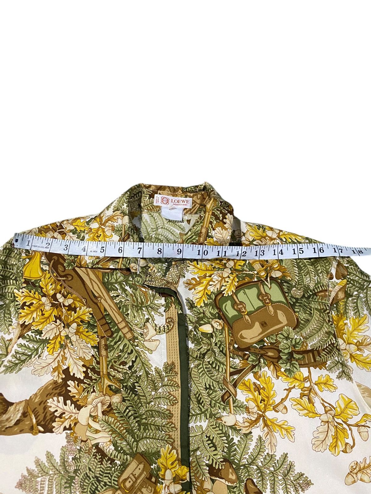 Loewe Loewe Vintage Silk Shirt All Over Print Luxury Designer Rare Size US L / EU 52-54 / 3 - 7 Thumbnail