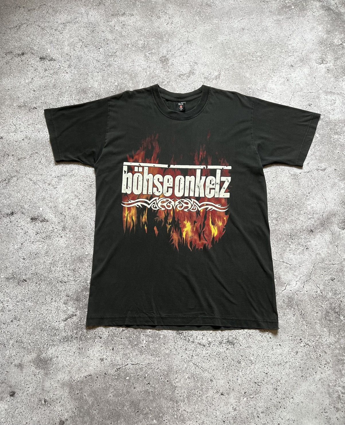 Band Tees Vintage Bohse Onkelz Flame Band Rock T-shirt Size US XL / EU 56 / 4 - 1 Thumbnail