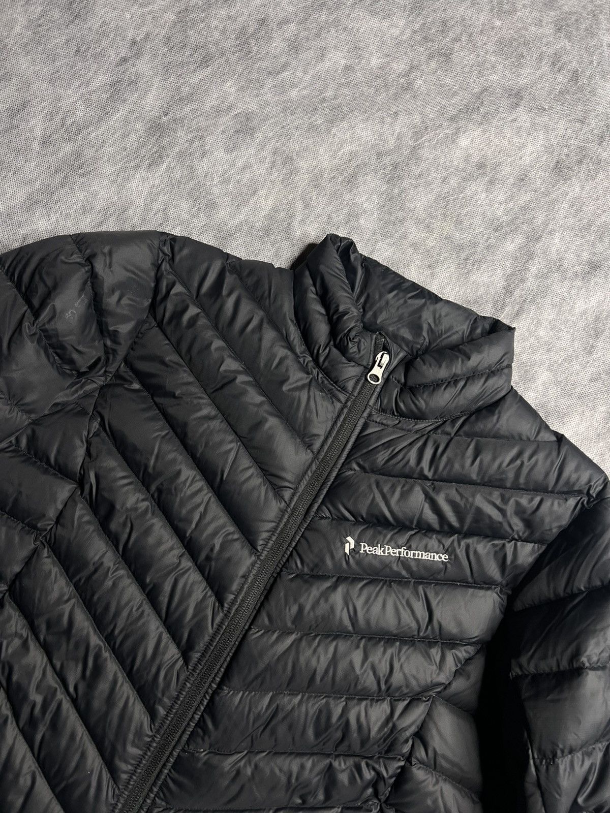 Peak Performance Women’s Black Peak Performance Down Jacket Size L Size L / US 10 / IT 46 - 3 Thumbnail