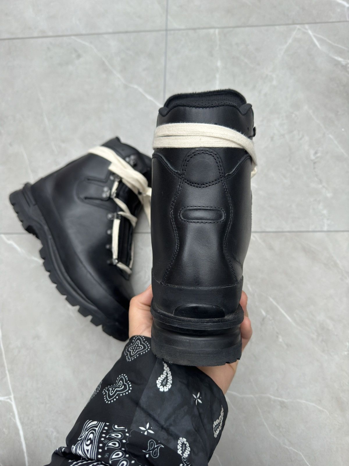 Vintage 1970s Vintage Military Black Leather Combat Boots Size US 10 / EU 43 - 11 Thumbnail