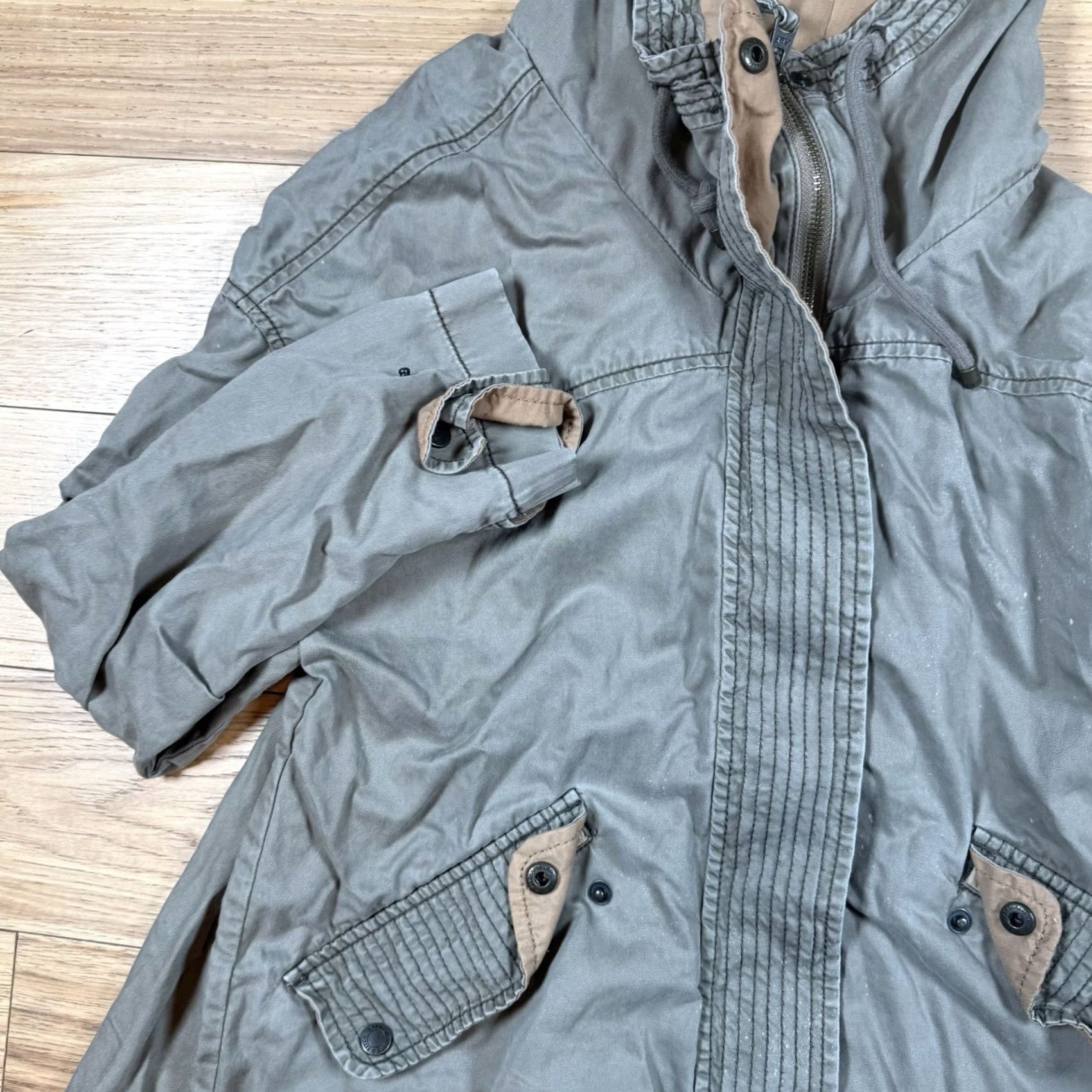 Abercrombie & Fitch VINTAGE Abercrombie & Fitch Military Jacket Women’s Small Green Zip Hood Y2K Jacket Womens Small Green Military Hooded Size S / US 4 / IT 40 - 5 Thumbnail
