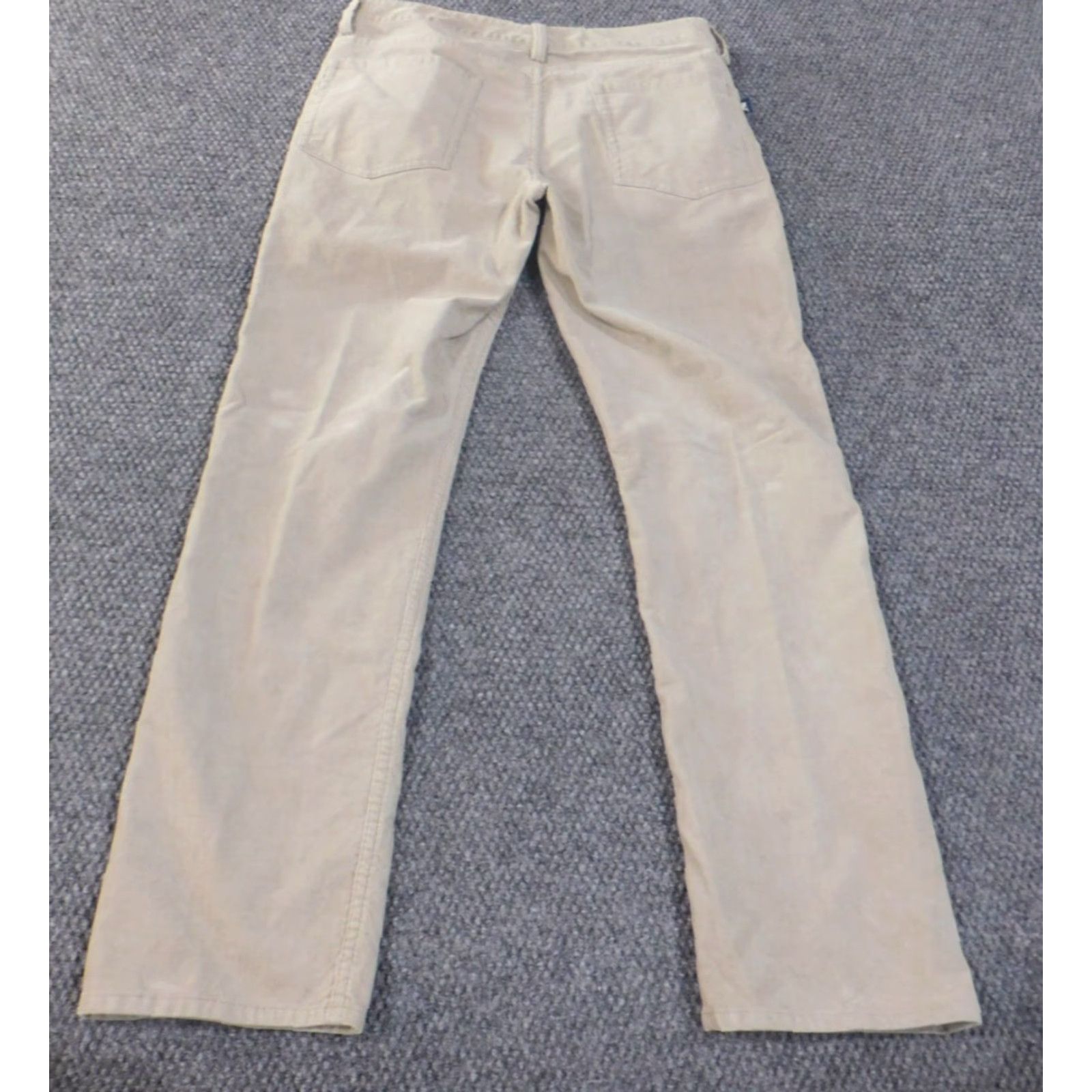 Vineyard Vines Vineyard Vines Pants Mens 30x30 Corduroy Beige Straight Preppy Chino Cotton Logo Vintage? No (But can't add new info) Size US 30 / EU 46 - 5 Thumbnail