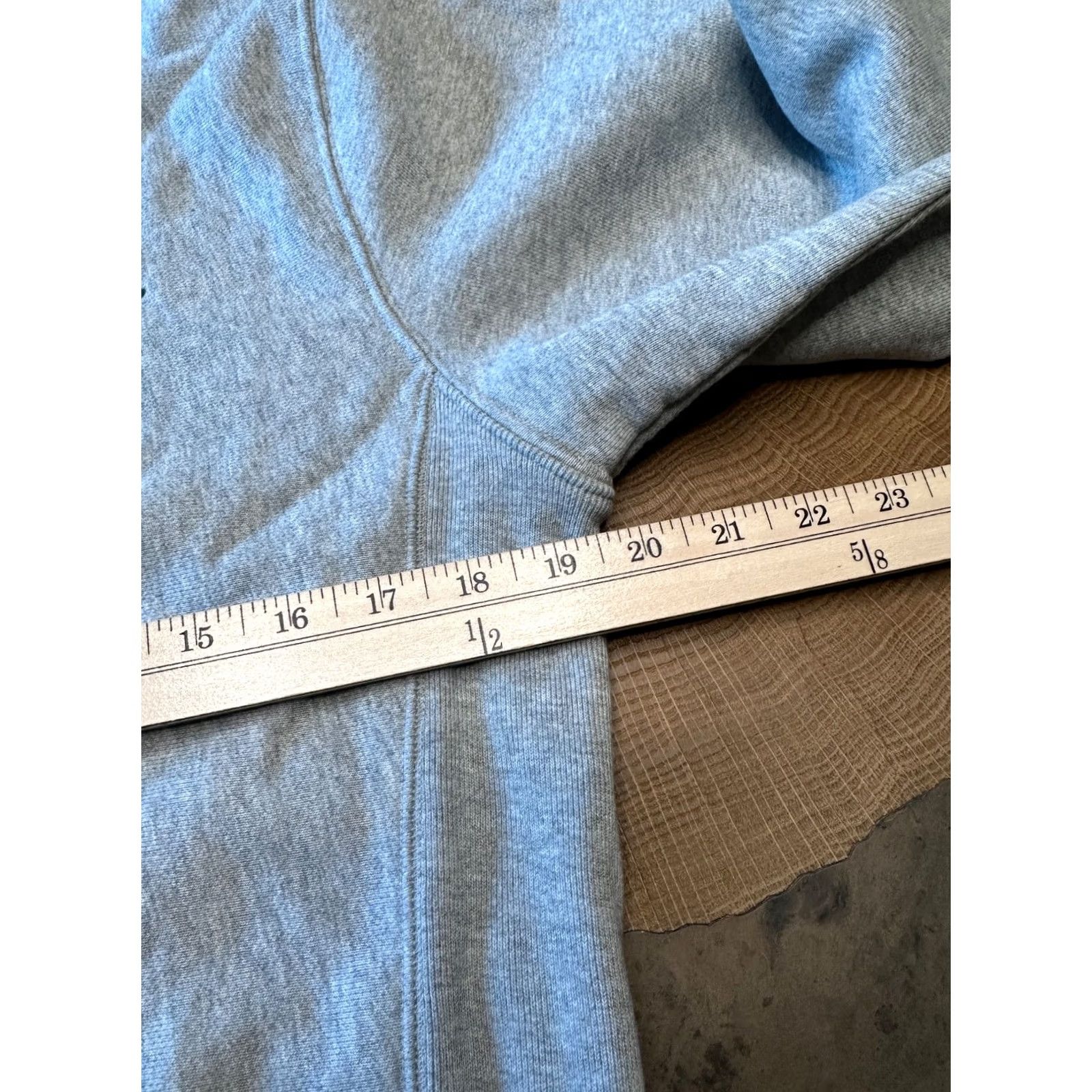 Champion CHAMPION REVERSE WEAVE SWEATSHIRT S LOGO SCRIPT ATHLEISURE BLOKECORE MENS Size US S / EU 44-46 / 1 - 5 Thumbnail