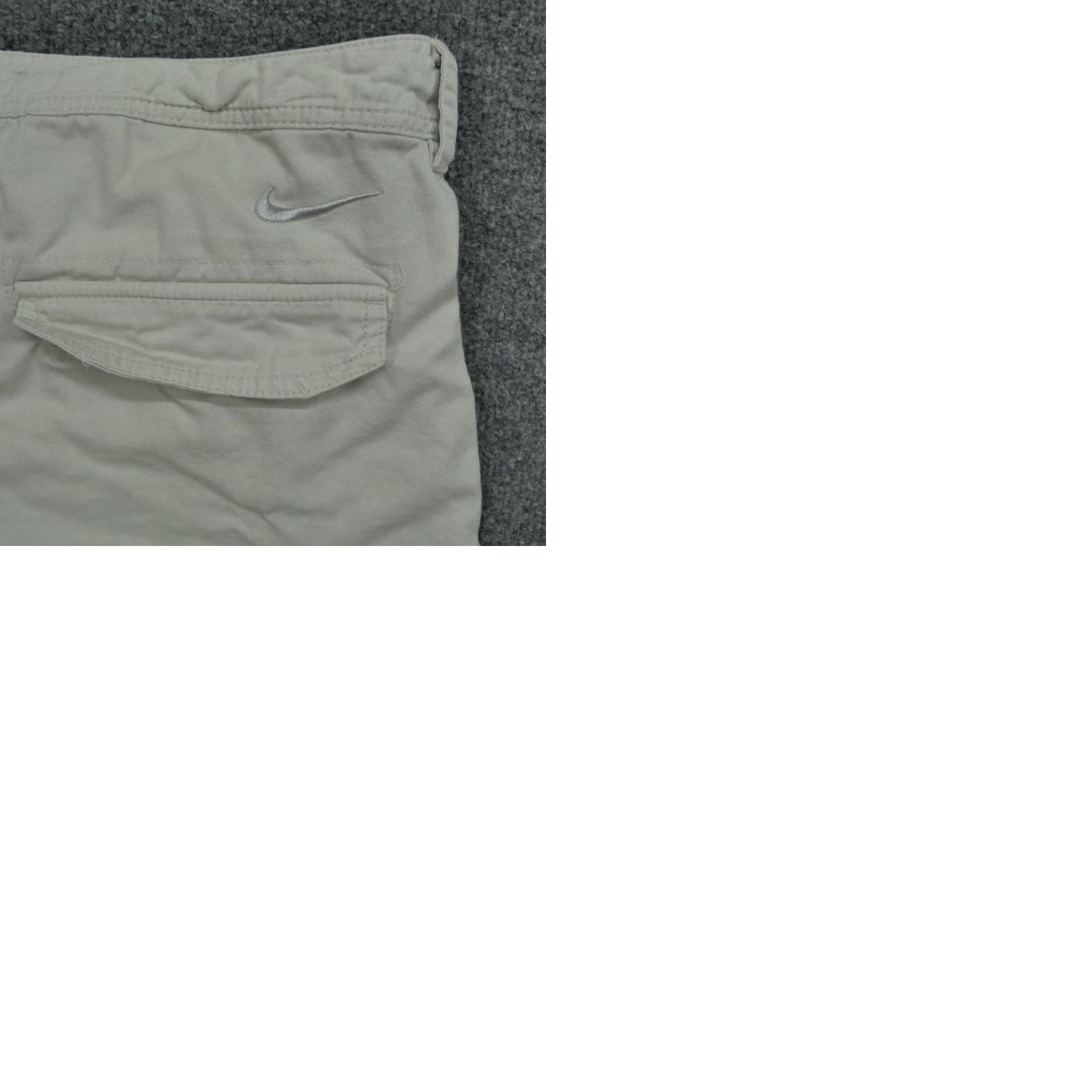 Nike VINTAGE Nike Cargo Shorts Mens 30 Beige Tan Cotton Casual Athletic Dept Shorts Mens 30 Beige Cargo Pocket Relaxed 11in Inseam Summer Men Size US 34 / EU 50 - 9 Thumbnail