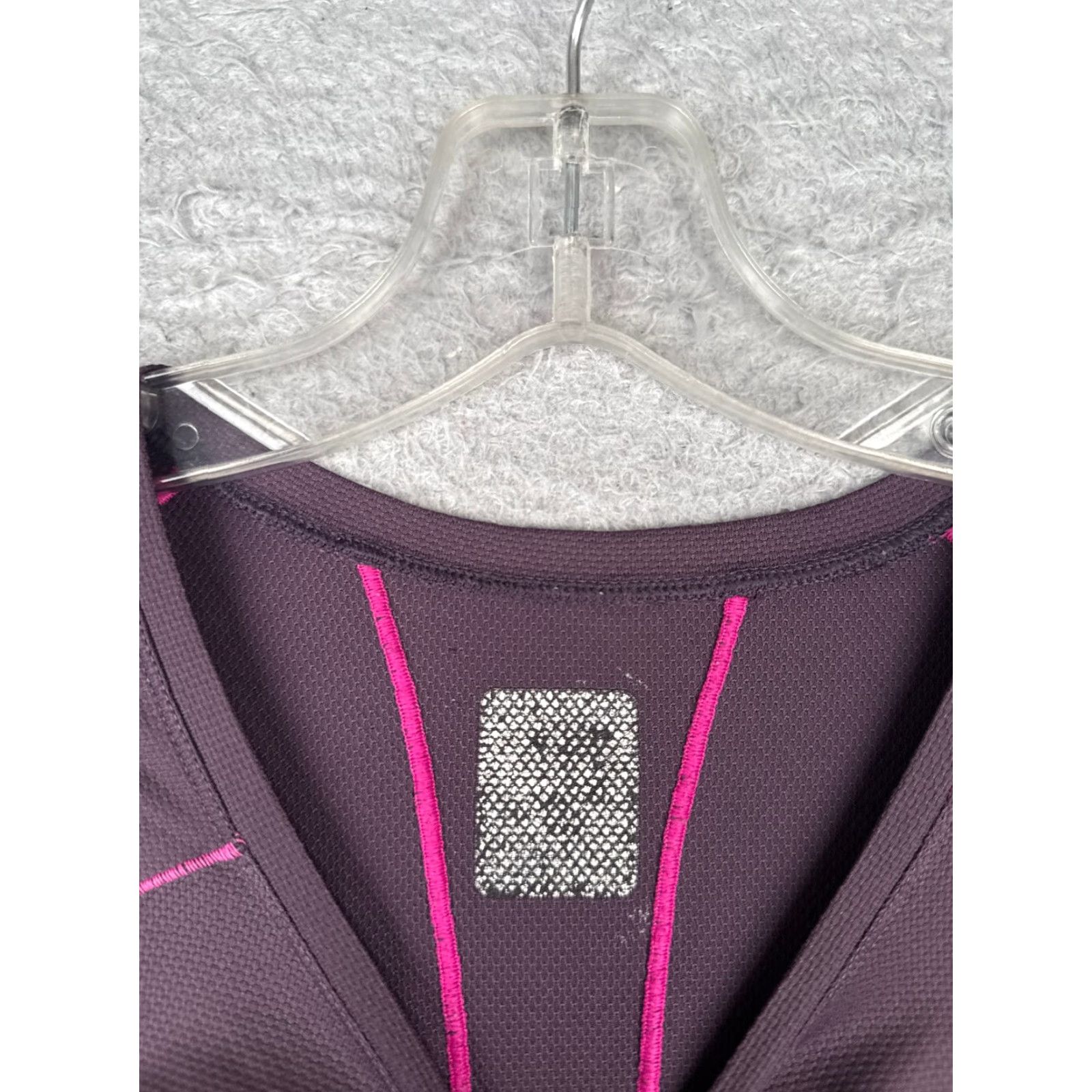 The North Face The North Face Shirt Women Medium Purple Crew Neck Flash Dry 100% Polyester Size M / US 6-8 / IT 42-44 - 7 Thumbnail