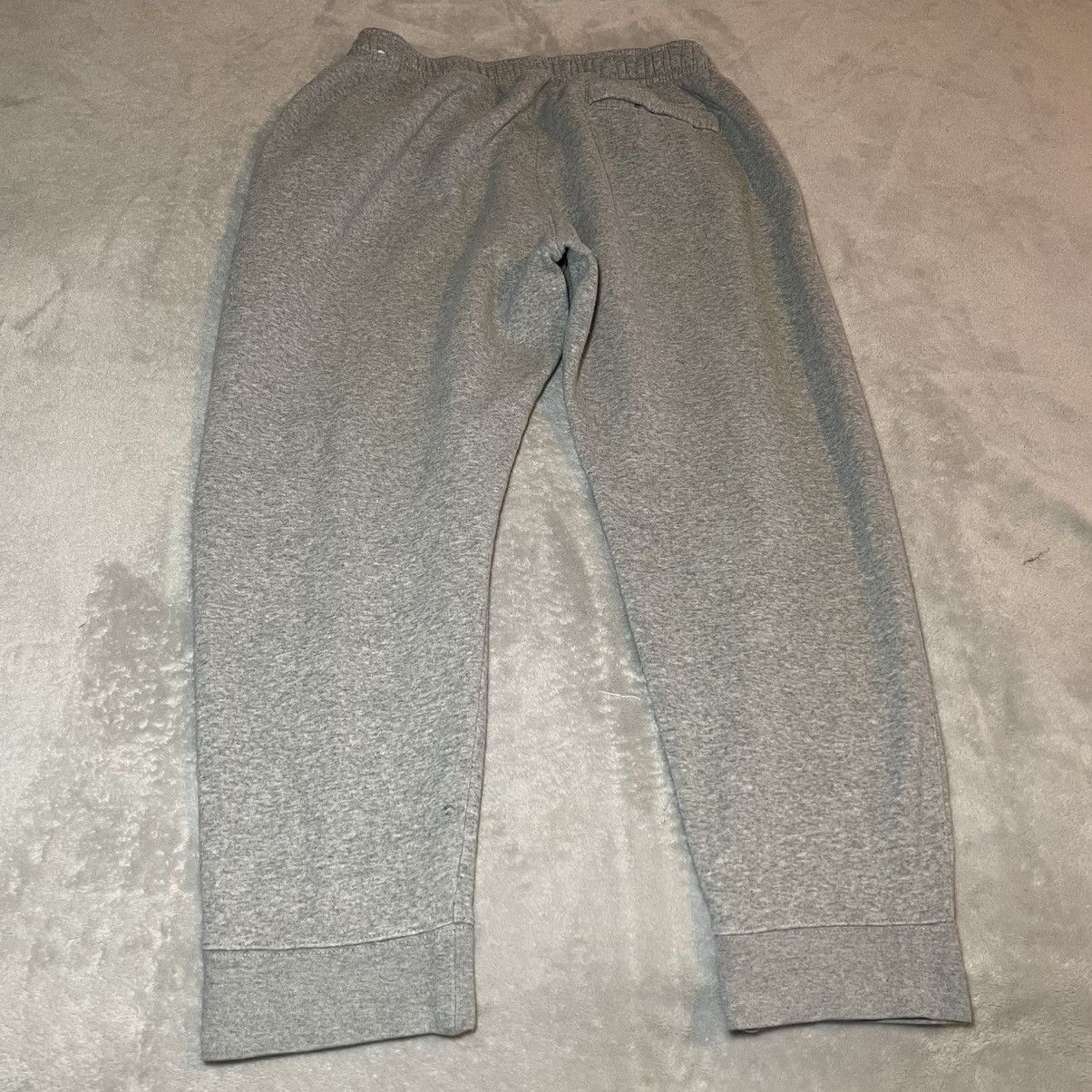 Nike Nike Mens Sportswear Club Fleece Sweatpants Grey XL Workout Size US 33 - 2 Thumbnail