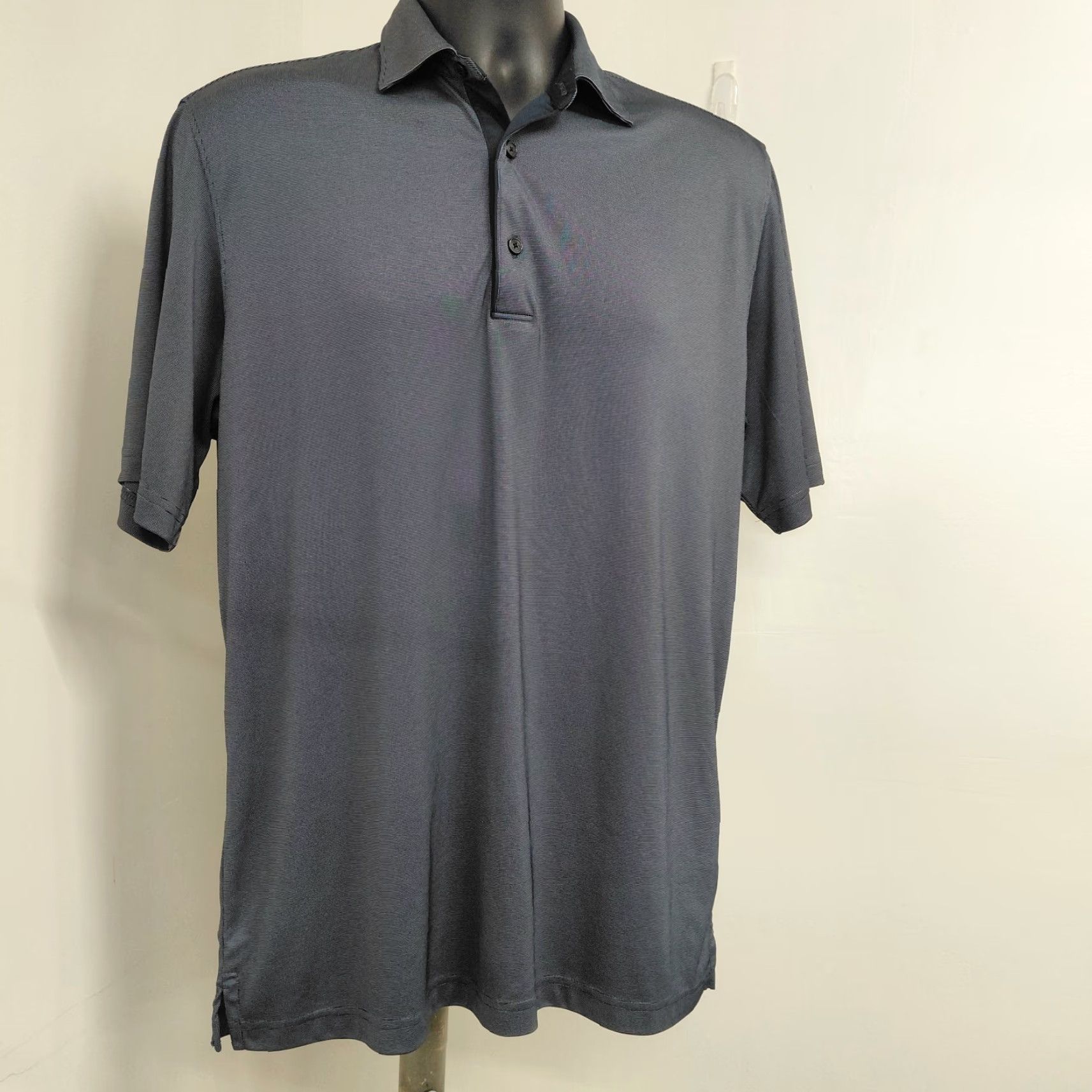Vintage Greg Norman ML 75 Play Dry Polo Shirt Men's Medium Gray Short Sleeve Golf Polo Shirts, Breathable, Moisture Wicking, Embroidered Logo Mens Golf Shirt Size US M / EU 48-50 / 2 - 3 Thumbnail