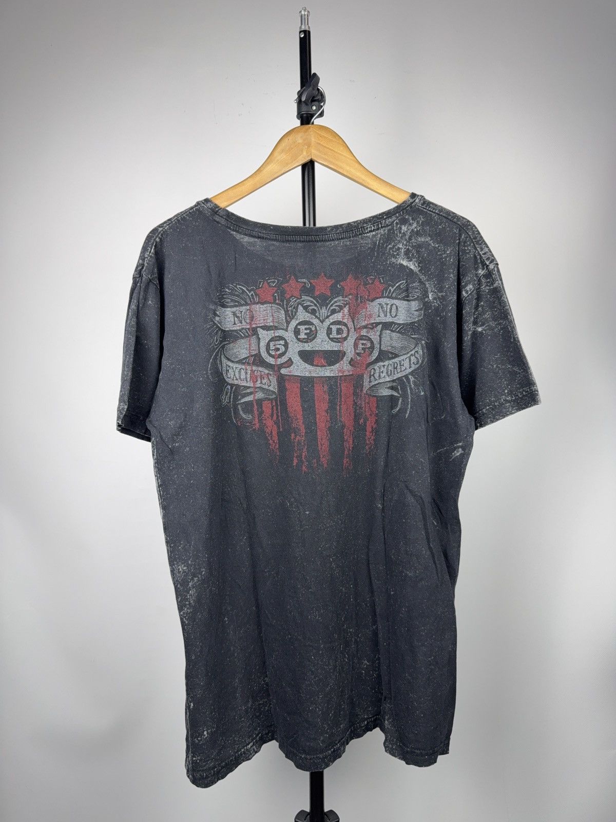 Band Tees 2021 Five Finger Death Punch Skull Acid Wash Band T-Shirt Size US L / EU 52-54 / 3 - 8 Thumbnail