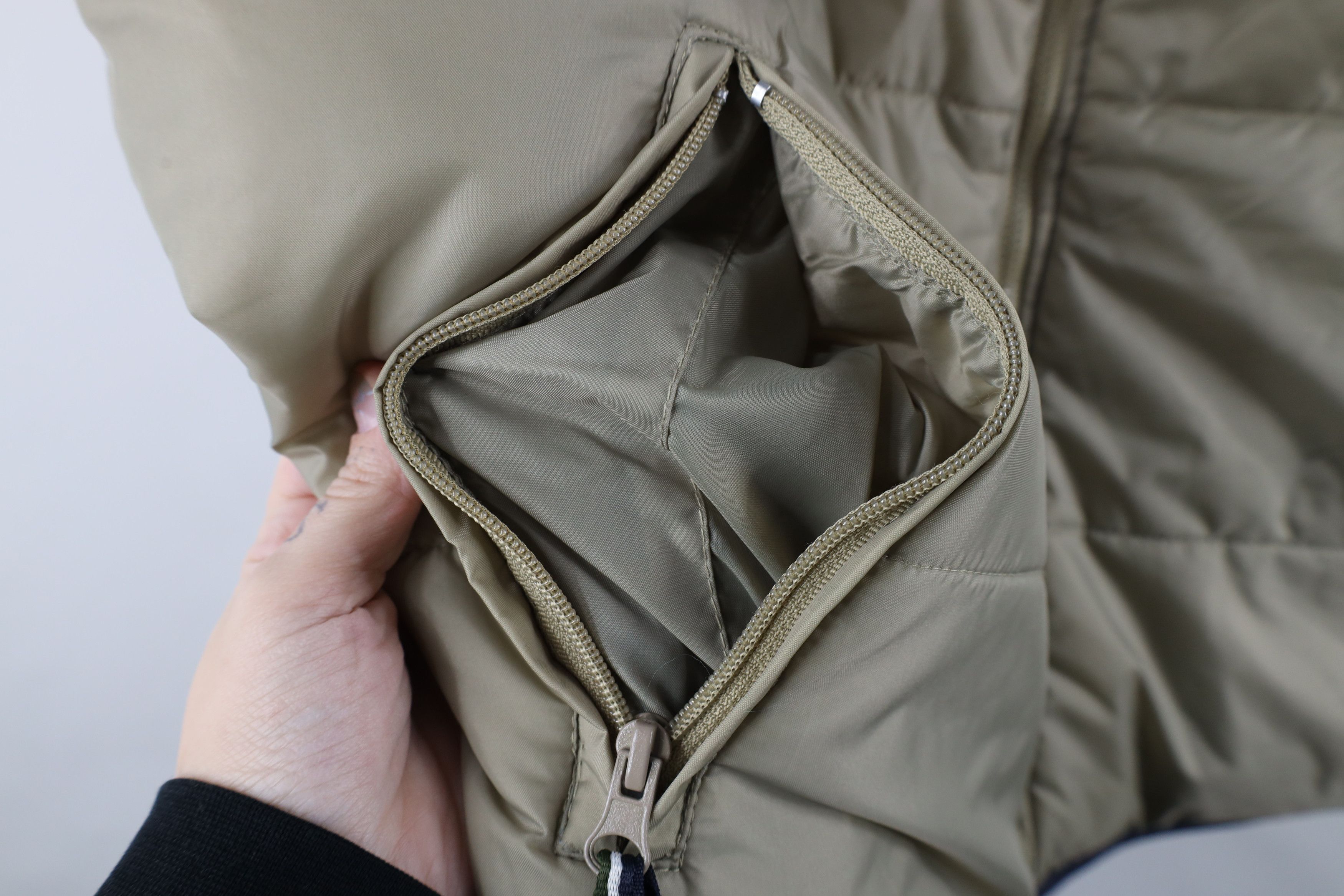 Vintage Vintage 90s Streetwear Reversible Vest Jacket Beige Blue Size US XL / EU 56 / 4 - 4 Thumbnail