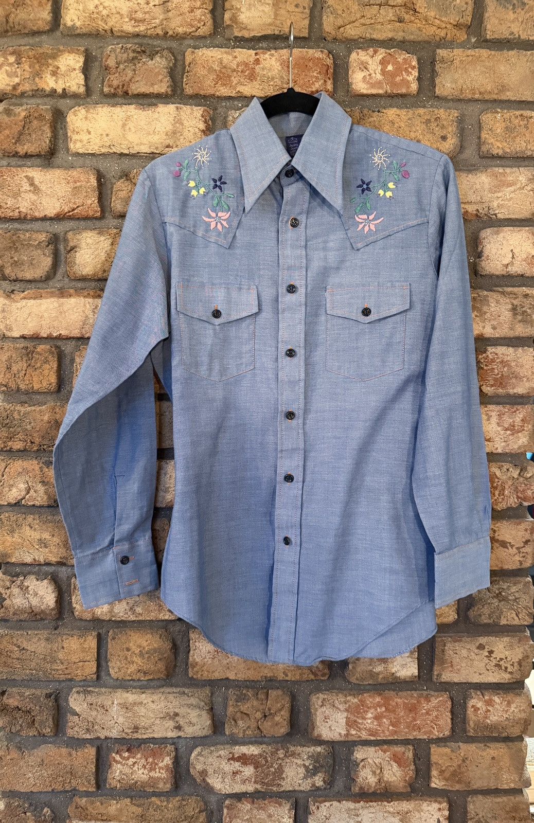 Other Vtg Jeans Joint embroidered button up Size M / US 6-8 / IT 42-44 - 1 Thumbnail