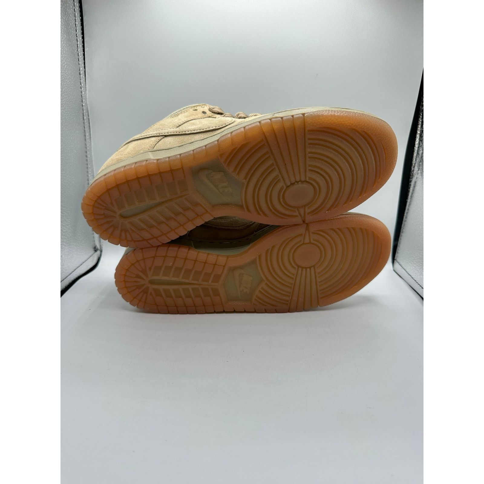 Nike Nike Dunk Low SB Pro B “Parachute Beige” size 6 men’s Size US 6 / EU 39 - 5 Thumbnail