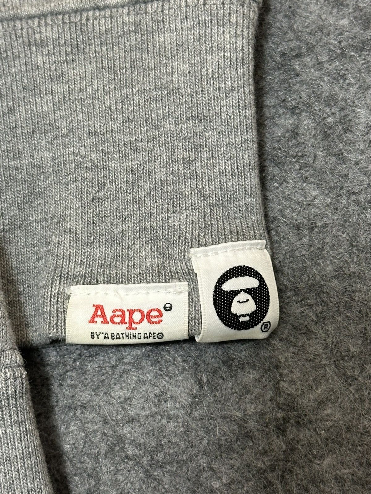 Aape AAPE by A Bathing Ape crewneck sweatshirt. Size US XL / EU 56 / 4 - 10 Thumbnail