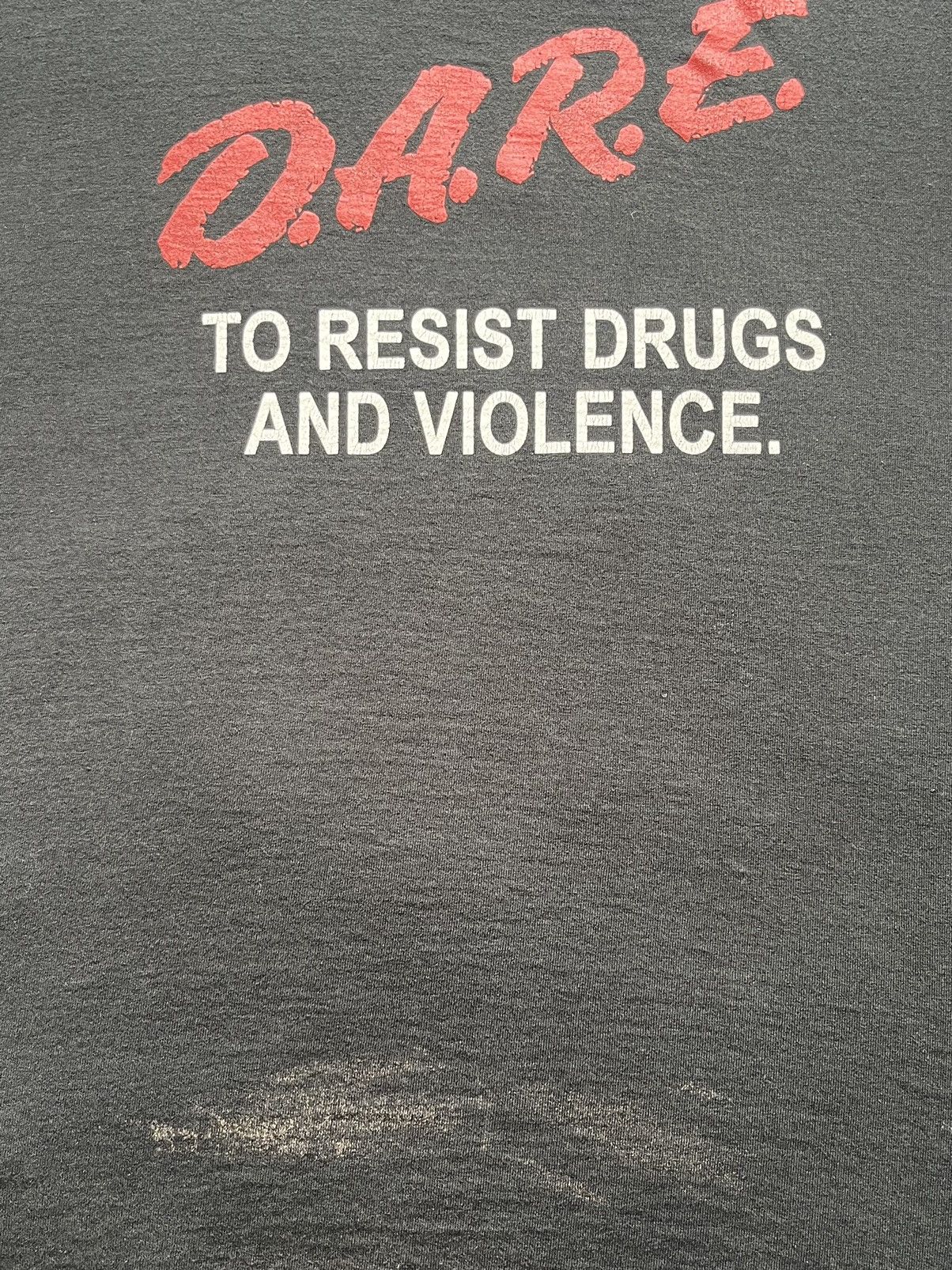 Vintage Vintage 90’s D.A.R.E. “To Resist Drugs and Violence” T-Shirt Size US L / EU 52-54 / 3 - 5 Thumbnail