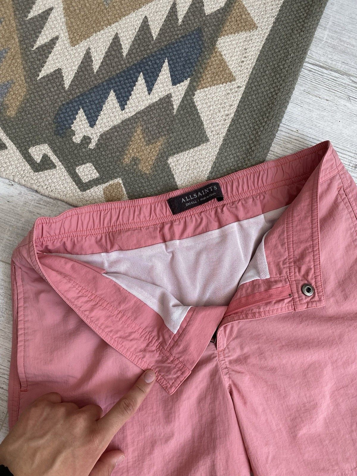 Allsaints Allsaints Mens Nylon Pink Beach Casual Shorts Size S Size US 30 / EU 46 - 11 Thumbnail