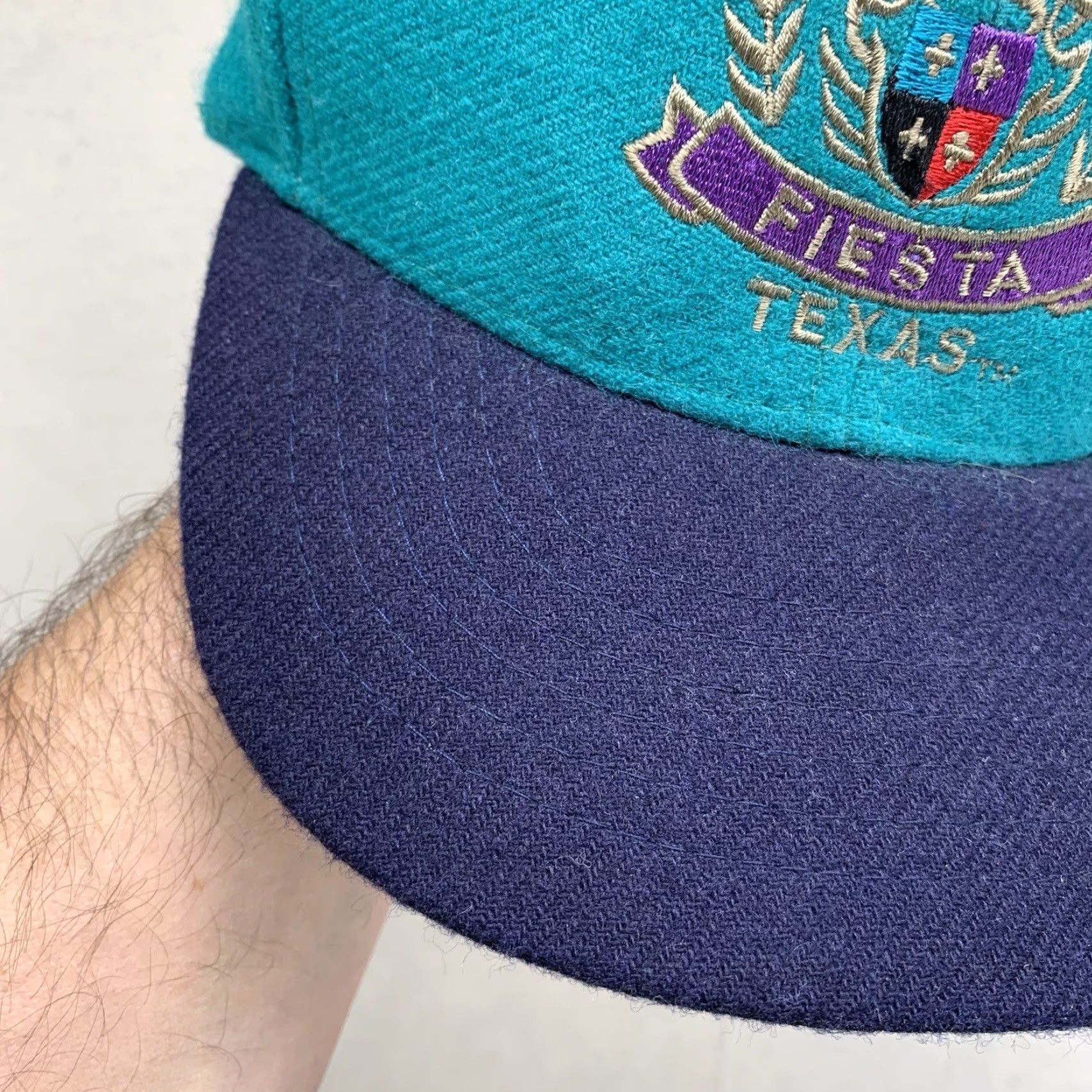 Vintage VINTAGE Fiesta Texas Cap San Antonio Theme Park Snapback Teal Wool Embroidered Logo 90s Classic Unisex Adults Adjustable Size US M / EU 48-50 / 2 - 3 Thumbnail