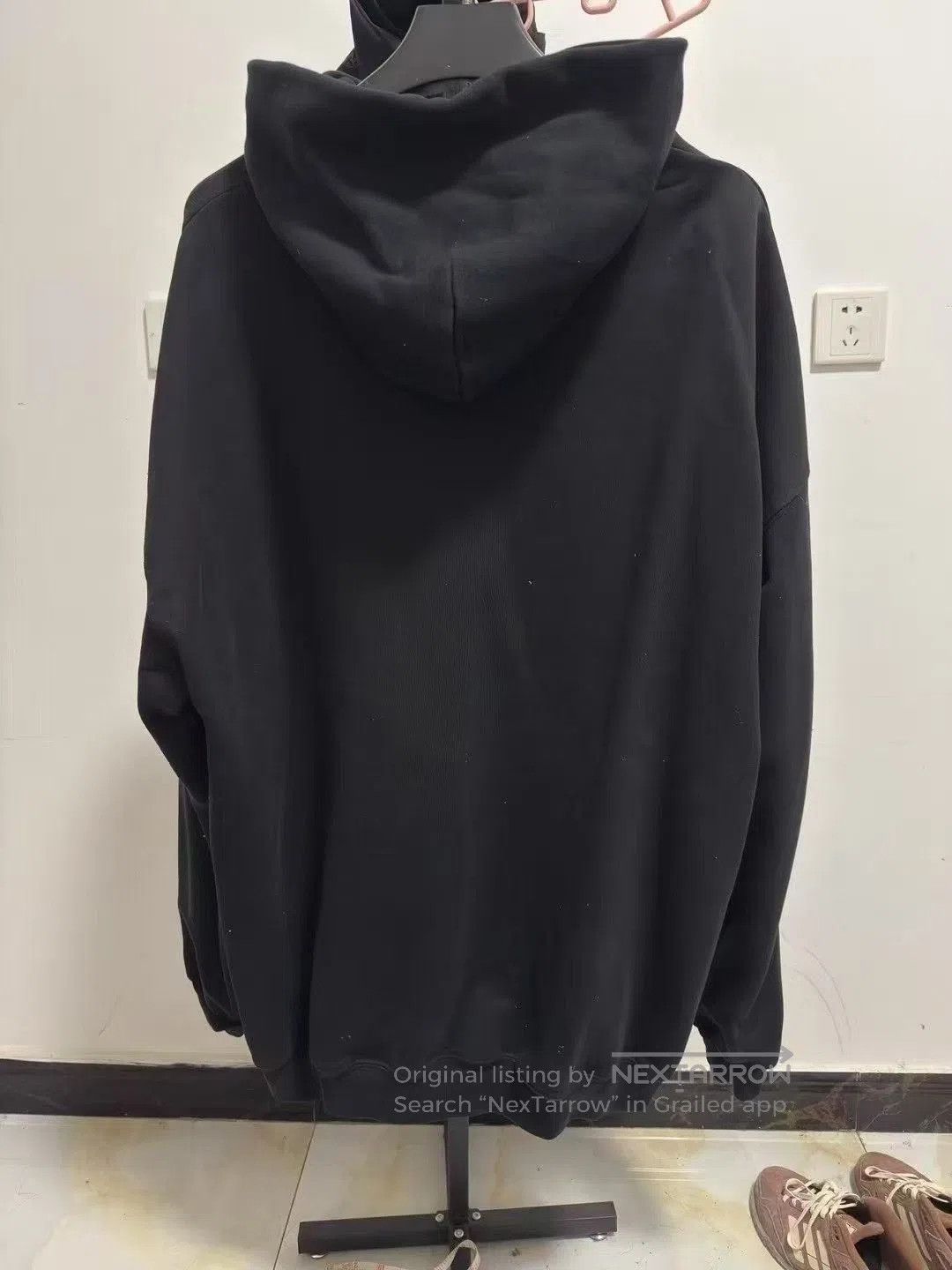 Japanese Brand Balenciaga Portrait Sweatshirt. Size US L / EU 52-54 / 3 - 2 Thumbnail