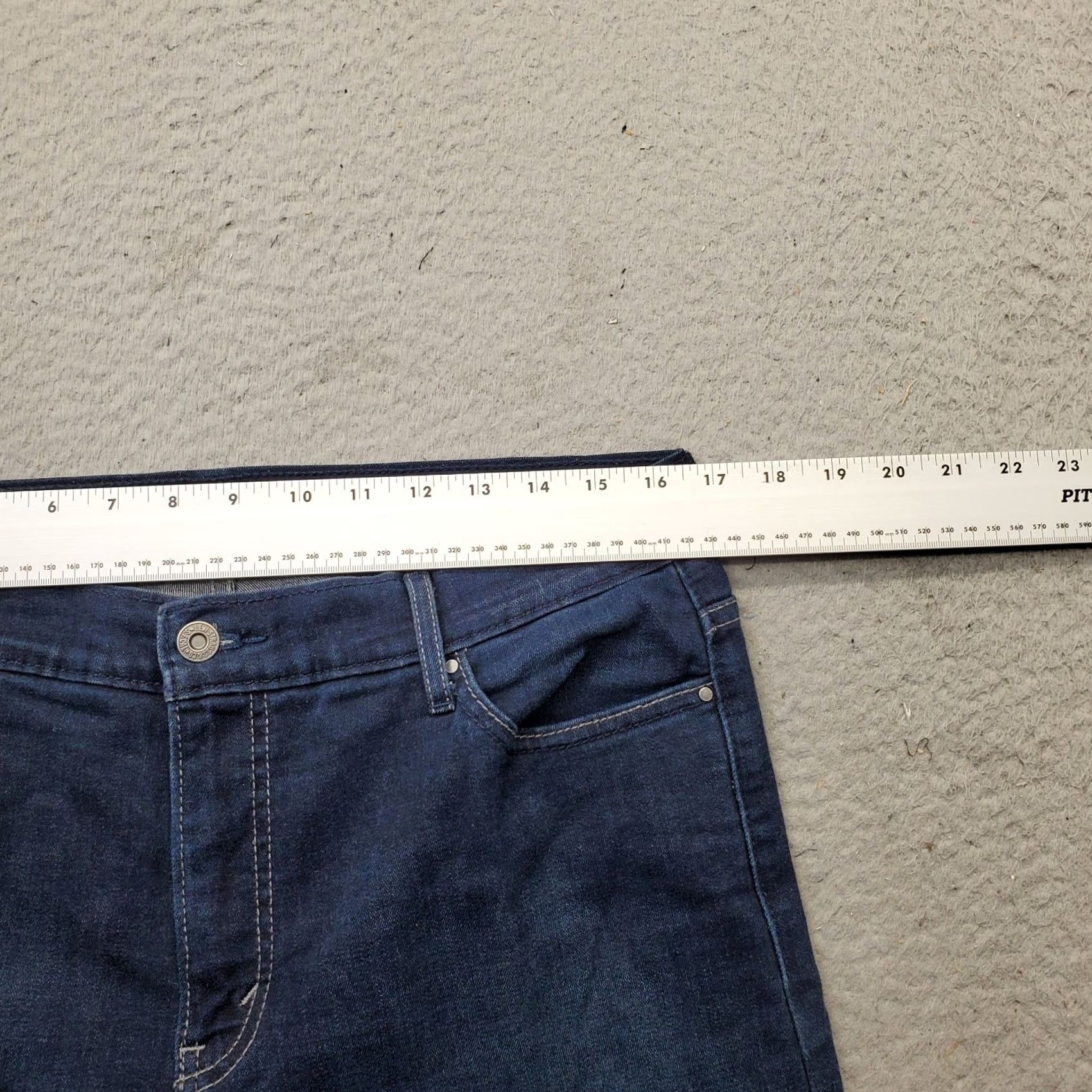 Levi's Levi's 512 Bootcut Jeans Womens Size 18M Blue Denim Cotton Slim Fit Dark Wash Jeans Size 40" / US 18 - 6 Thumbnail