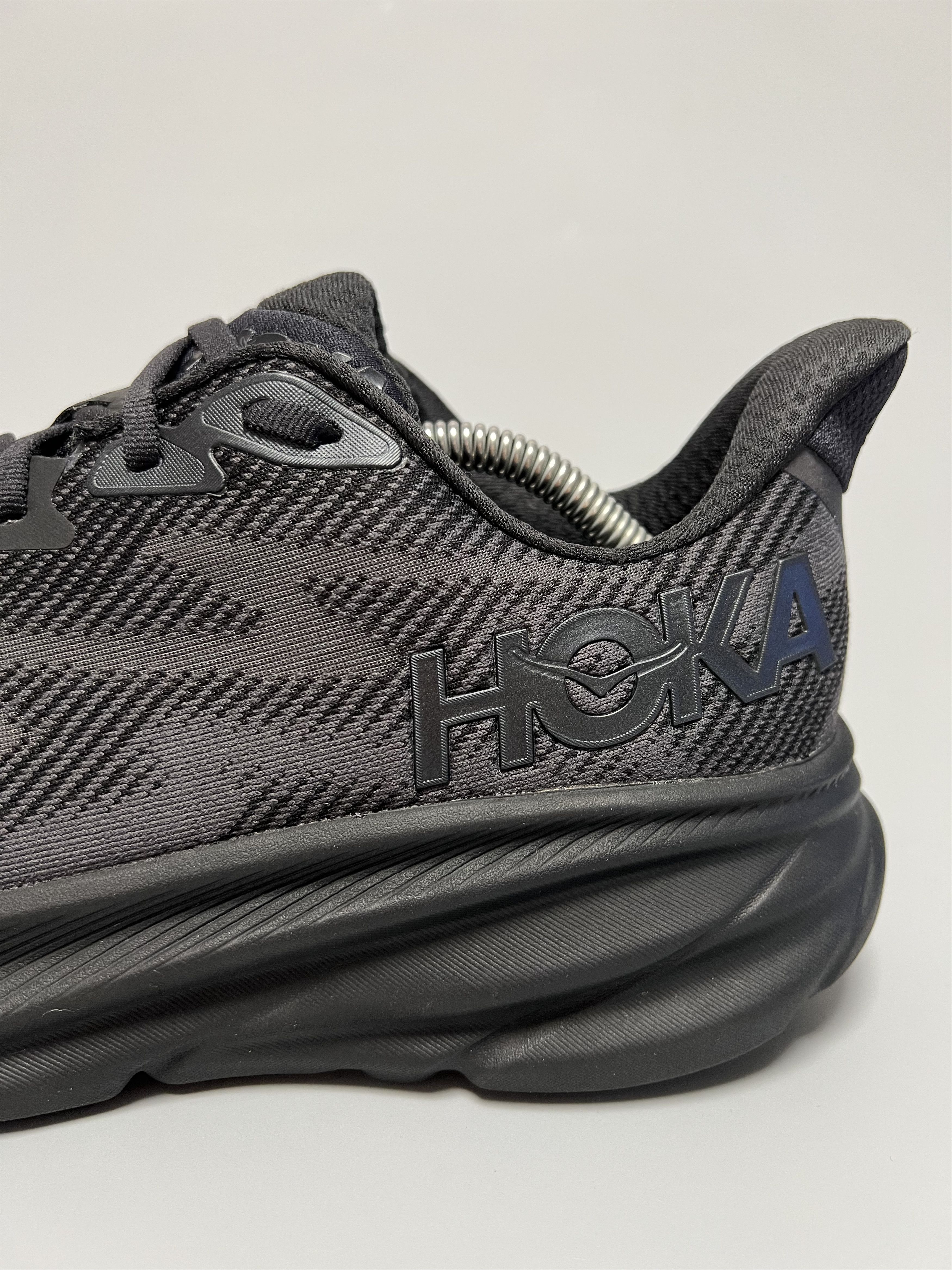 Hoka 9 EE Hoka One One Clifton 9 Wide Running Shoes Walking Gym Size US 9 / EU 42 - 9 Thumbnail