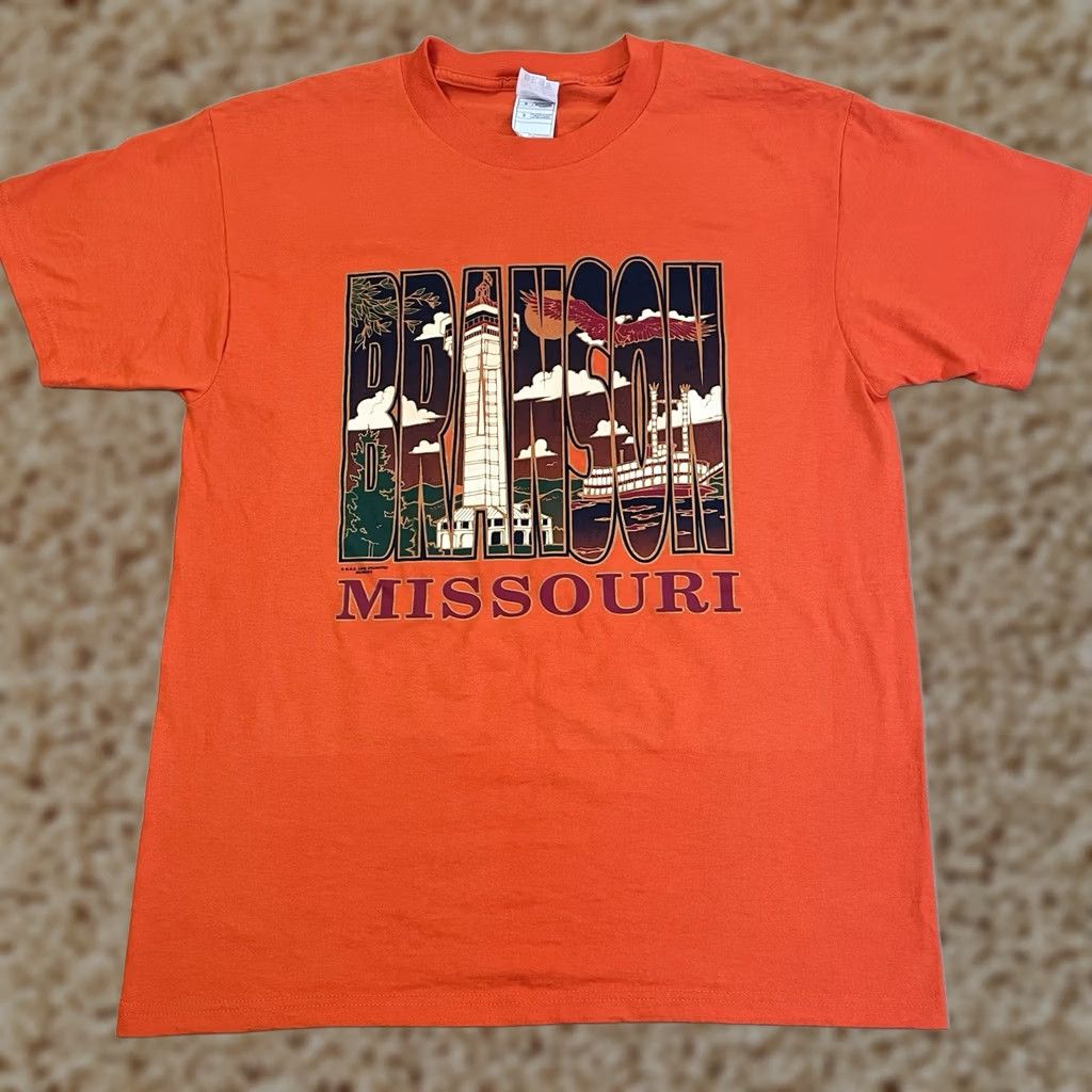 Fruit Of The Loom VINTAGE Nike Shirt Mens Adult Large Orange Inspiration Tower 90s Y2K Branson Missouri 90s USA Football Fanwear T-Shirt Size US L / EU 52-54 / 3 - 1 Thumbnail