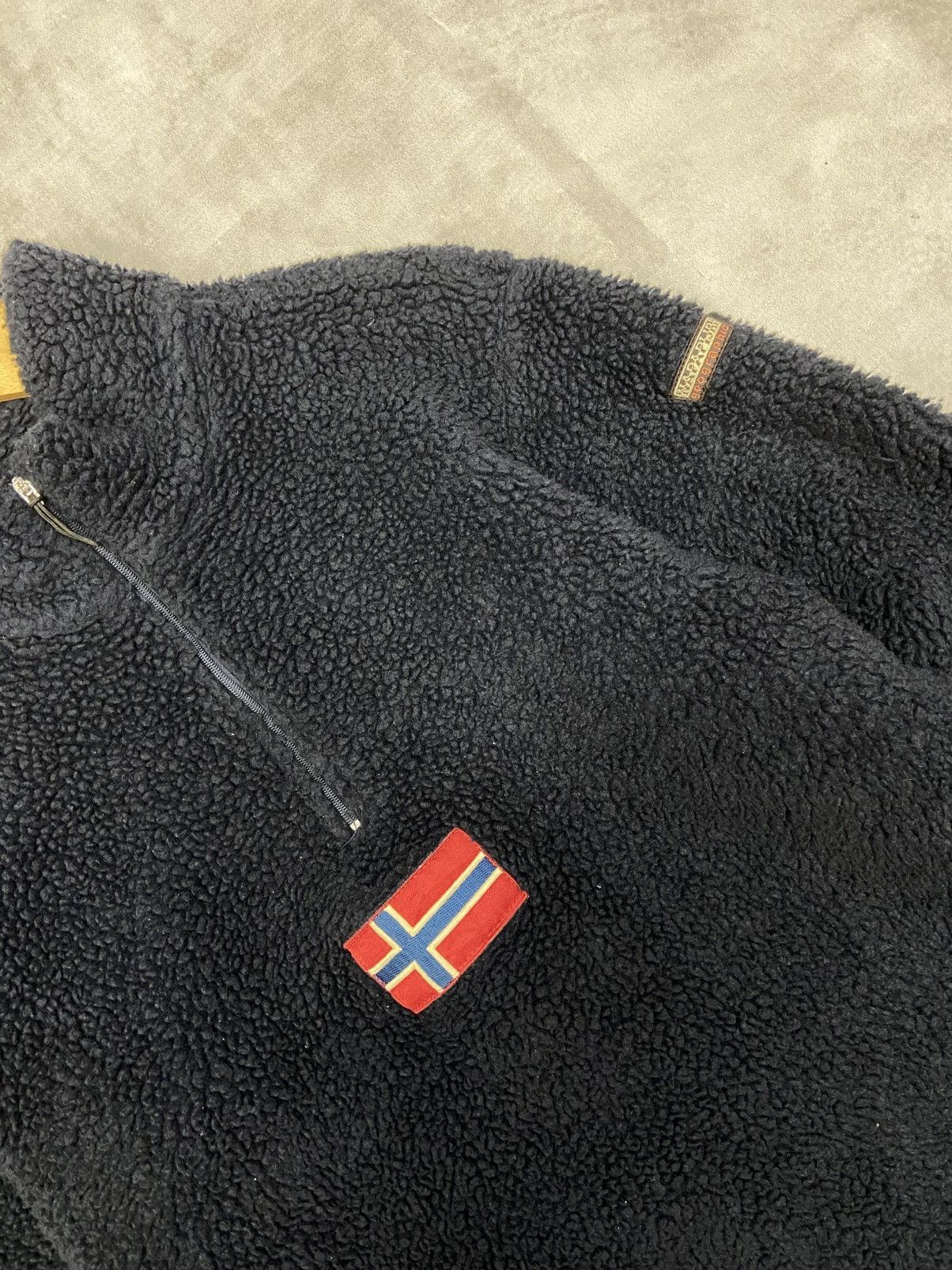 Napapijri Napapijri flag fleece jacket vintage outdor y2k Size US L / EU 52-54 / 3 - 3 Thumbnail