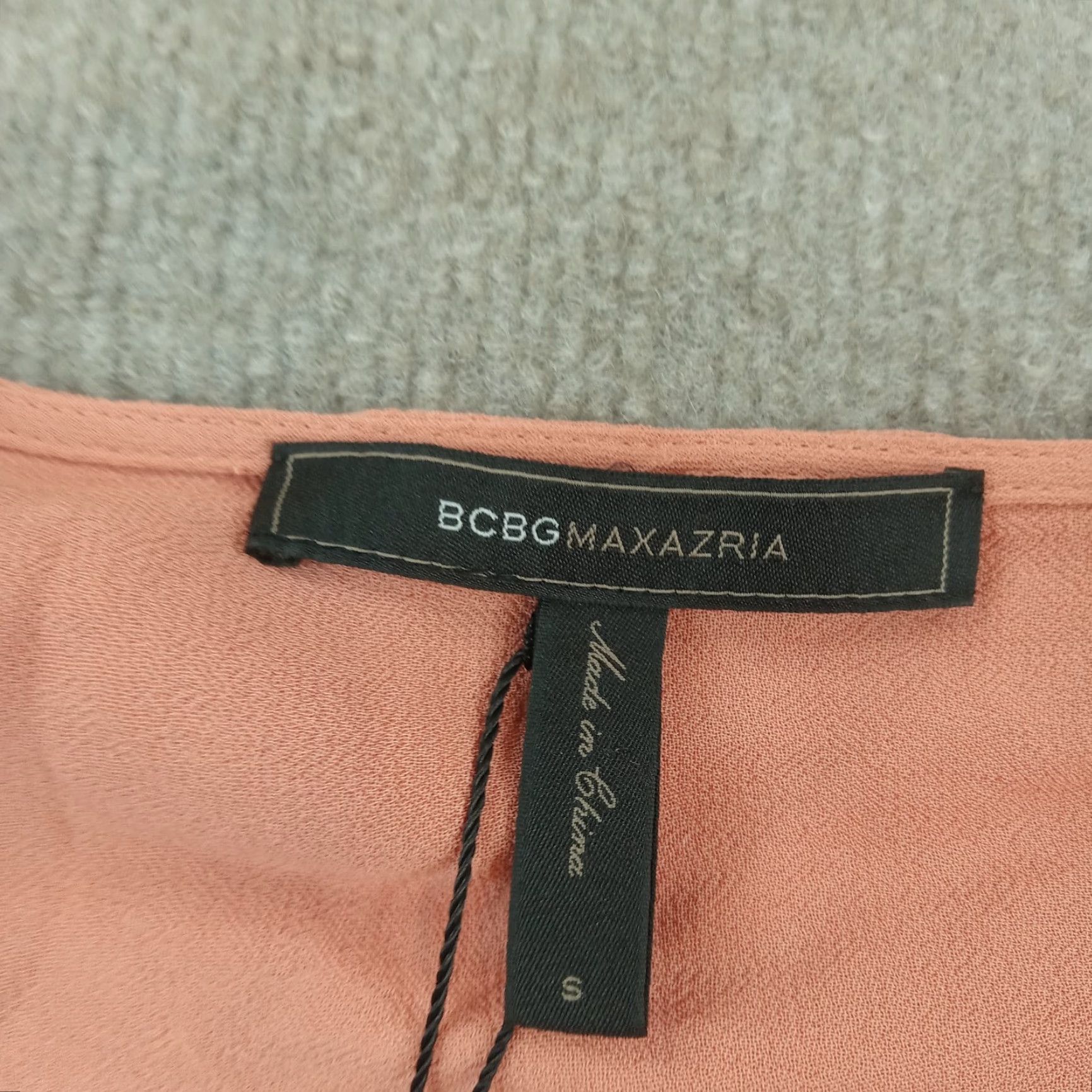 Bcbgmaxazria BCBG Maxazria Womens Small Orange V-Neck Short Sleeve Top Lightweight Casual Rayon Size M / US 6-8 / IT 42-44 - 5 Thumbnail