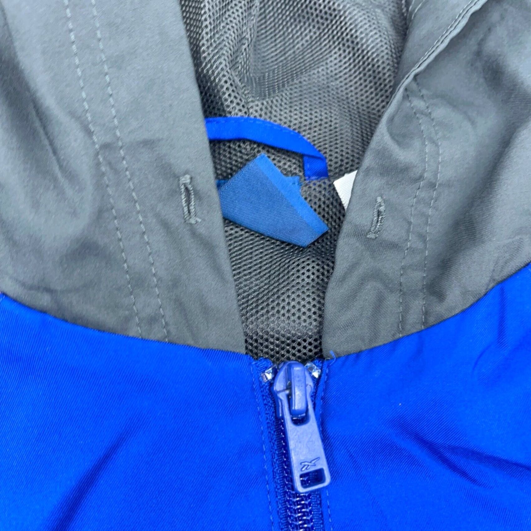 Reebok Reebok Jacket Women M Blue Gray Windbreaker Hooded Rain Coat Windbreaker Jacket? Size M / US 6-8 / IT 42-44 - 3 Thumbnail
