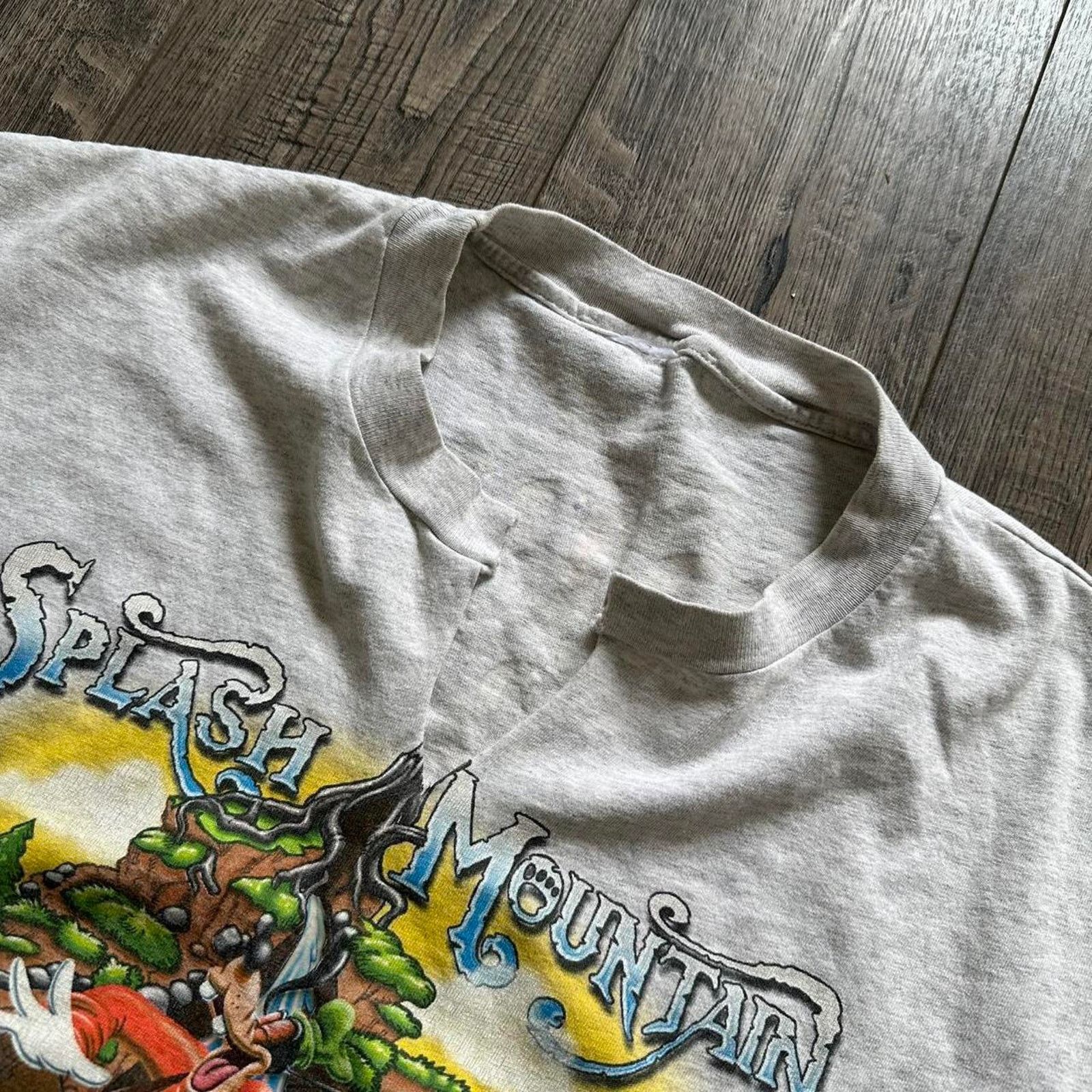 Disney × Vintage Vintage 90s Disney Land Splash Mountain Cut Off Tank Shirt Size US XL / EU 56 / 4 - 5 Thumbnail