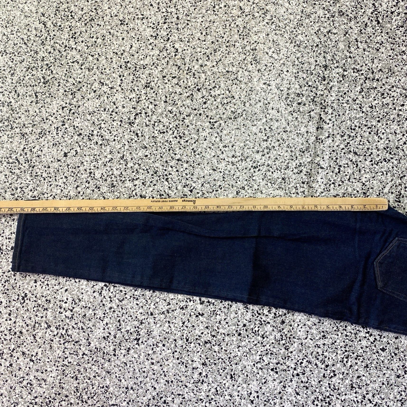 Uniqlo Uniqlo Men’s Raw Selvedge Denim Jeans Slim Straight Mid Rise 30x32 Blue 5-Pocket Mens Jeans Slim Inseam 32 Size US 30 / EU 46 - 7 Thumbnail