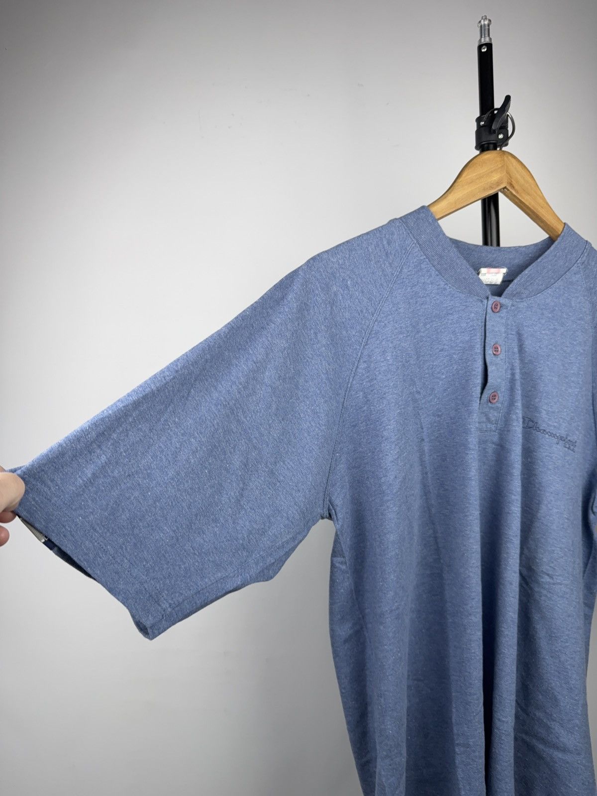 Champion 90s Vintage Champion USA Tape Sleeve Henley T-Shirt Blue Size US L / EU 52-54 / 3 - 4 Thumbnail