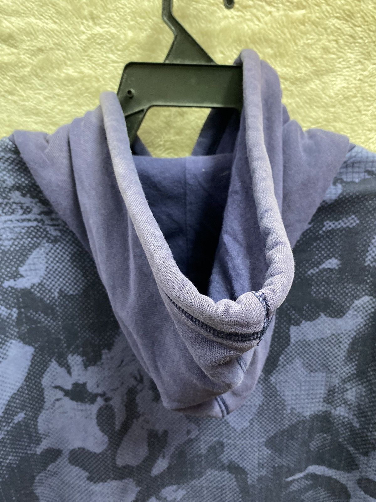 Japanese Brand × Under Armour DISTRESSED UNDER ARMOUR CAMOUFLAGE HOODIE Size US L / EU 52-54 / 3 - 9 Thumbnail